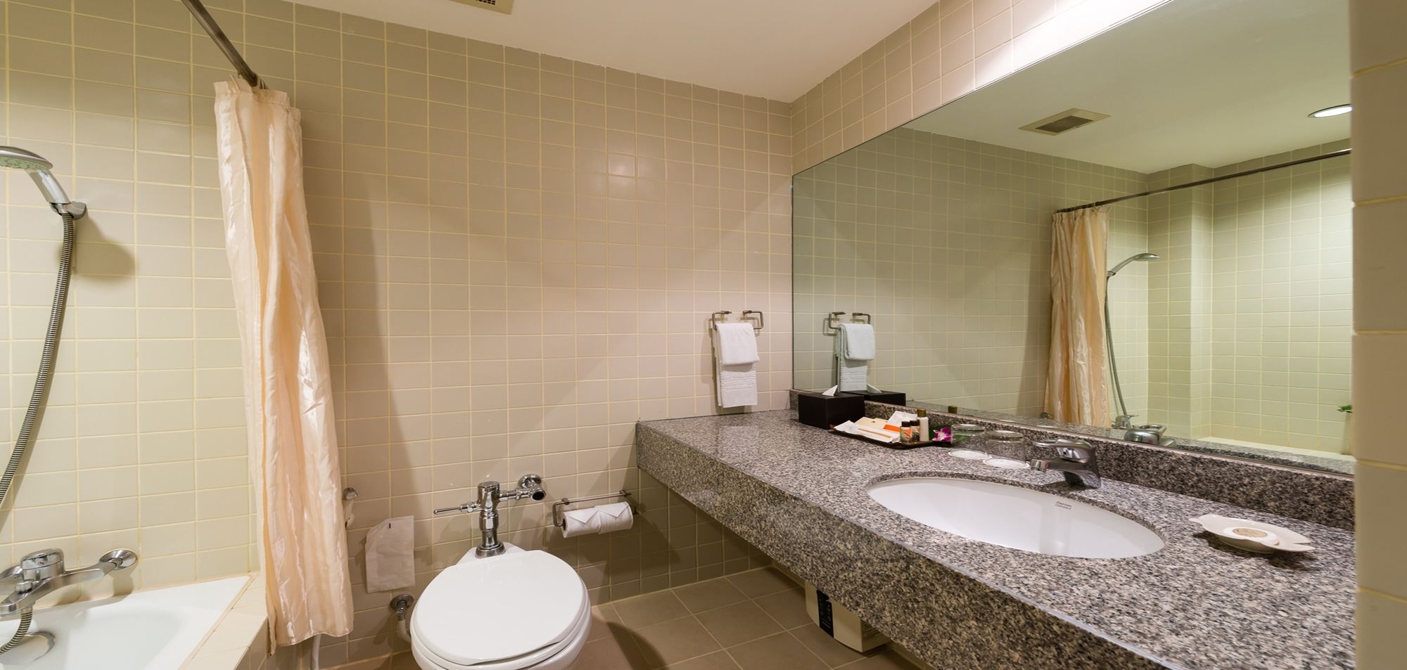 Royal Cliff Garden Suite