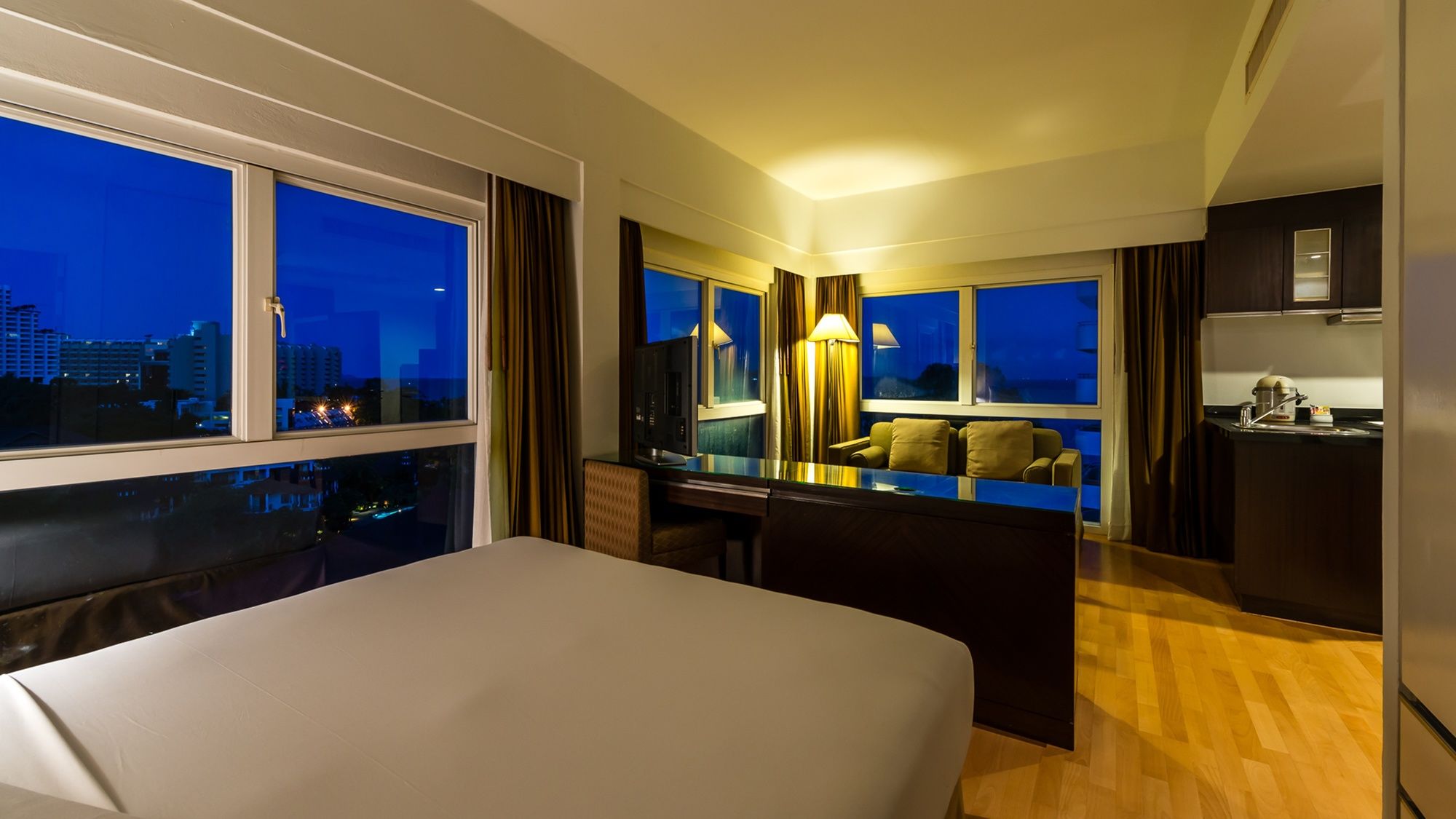 Royal Cliff Garden Suite