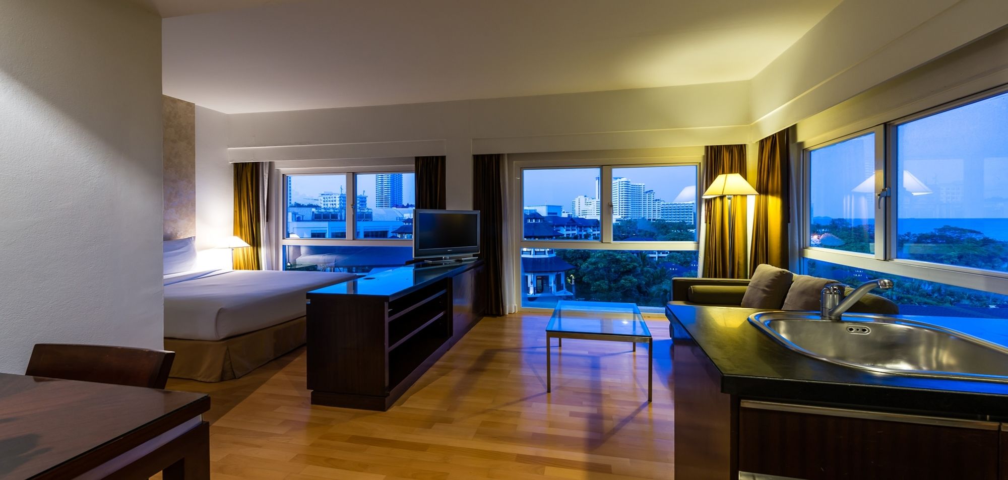 Royal Cliff Garden Suite