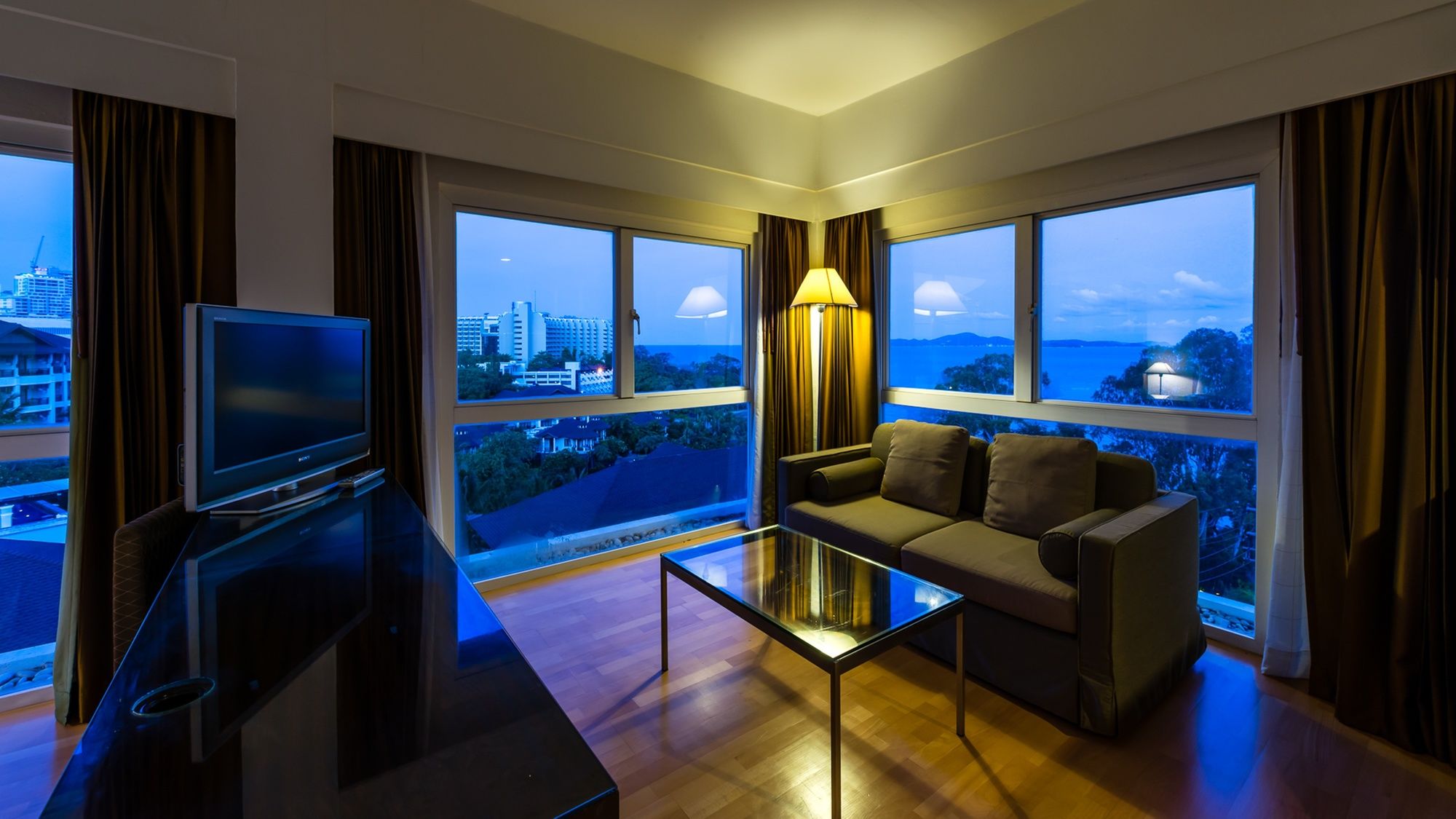 Royal Cliff Garden Suite