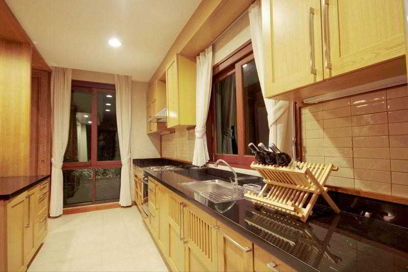 Royal Sammuk villas