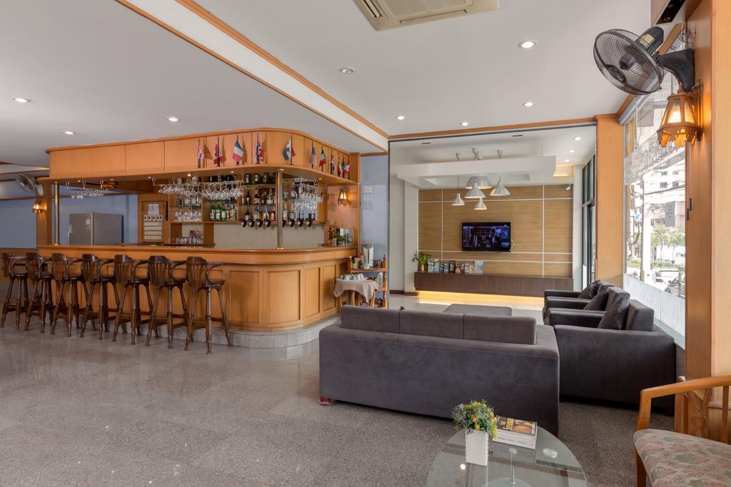 Seven Oaks Inn
