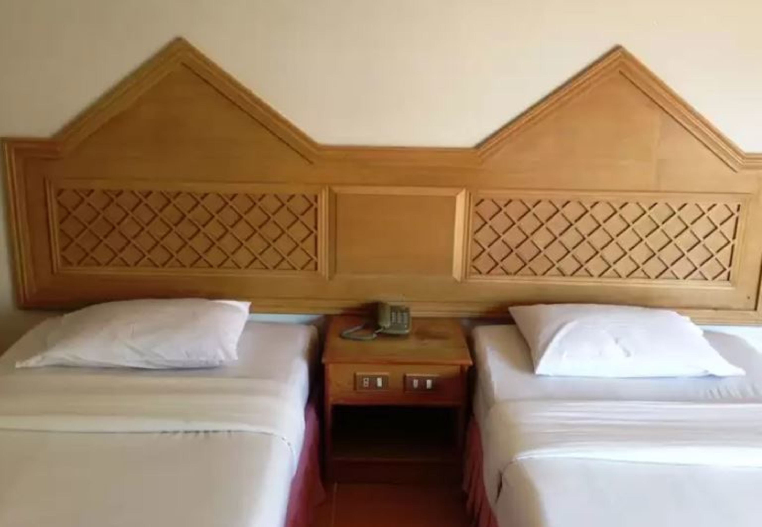 Skaw Beach Hotel
