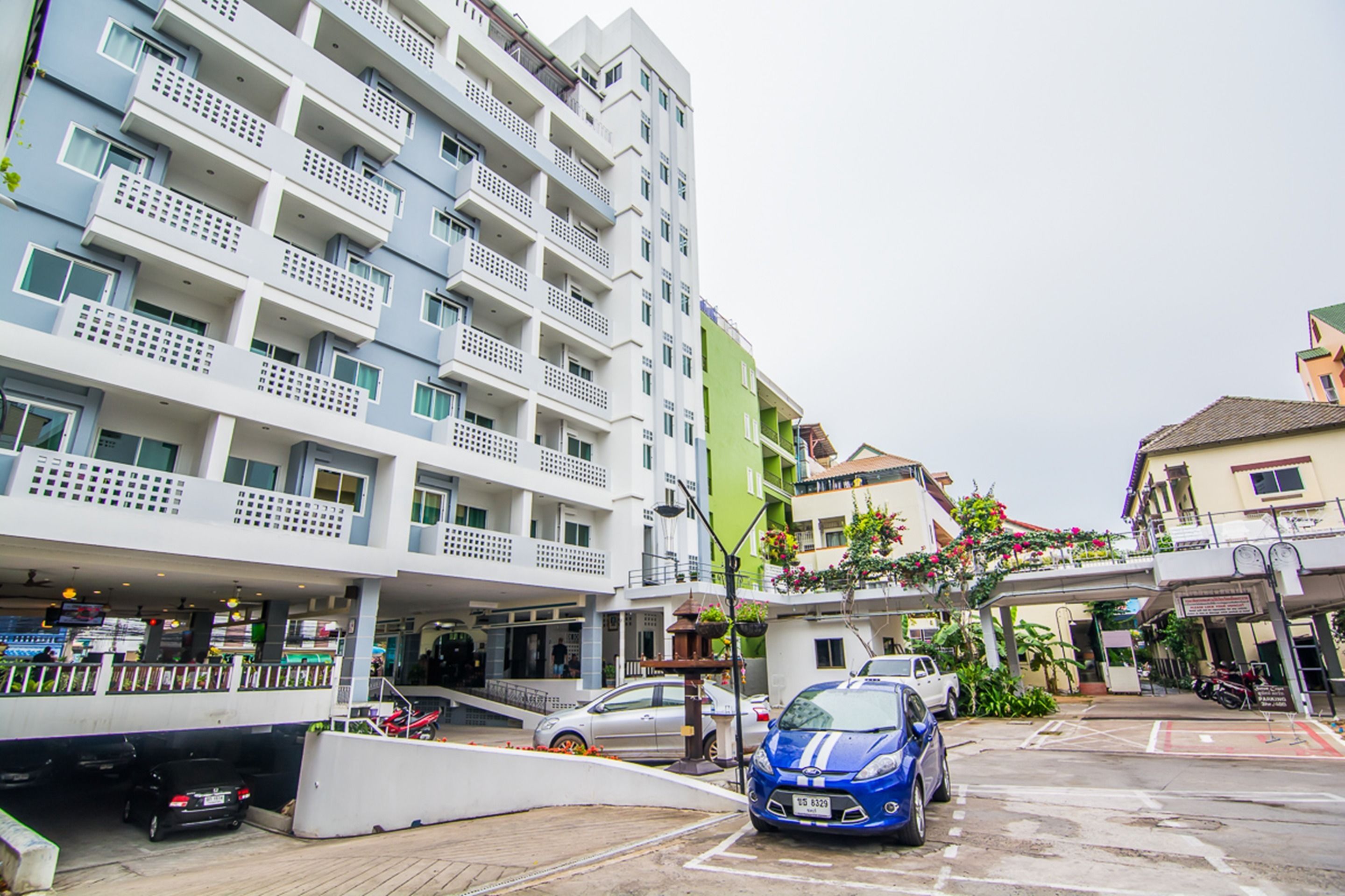 Sutus Court Zone 1