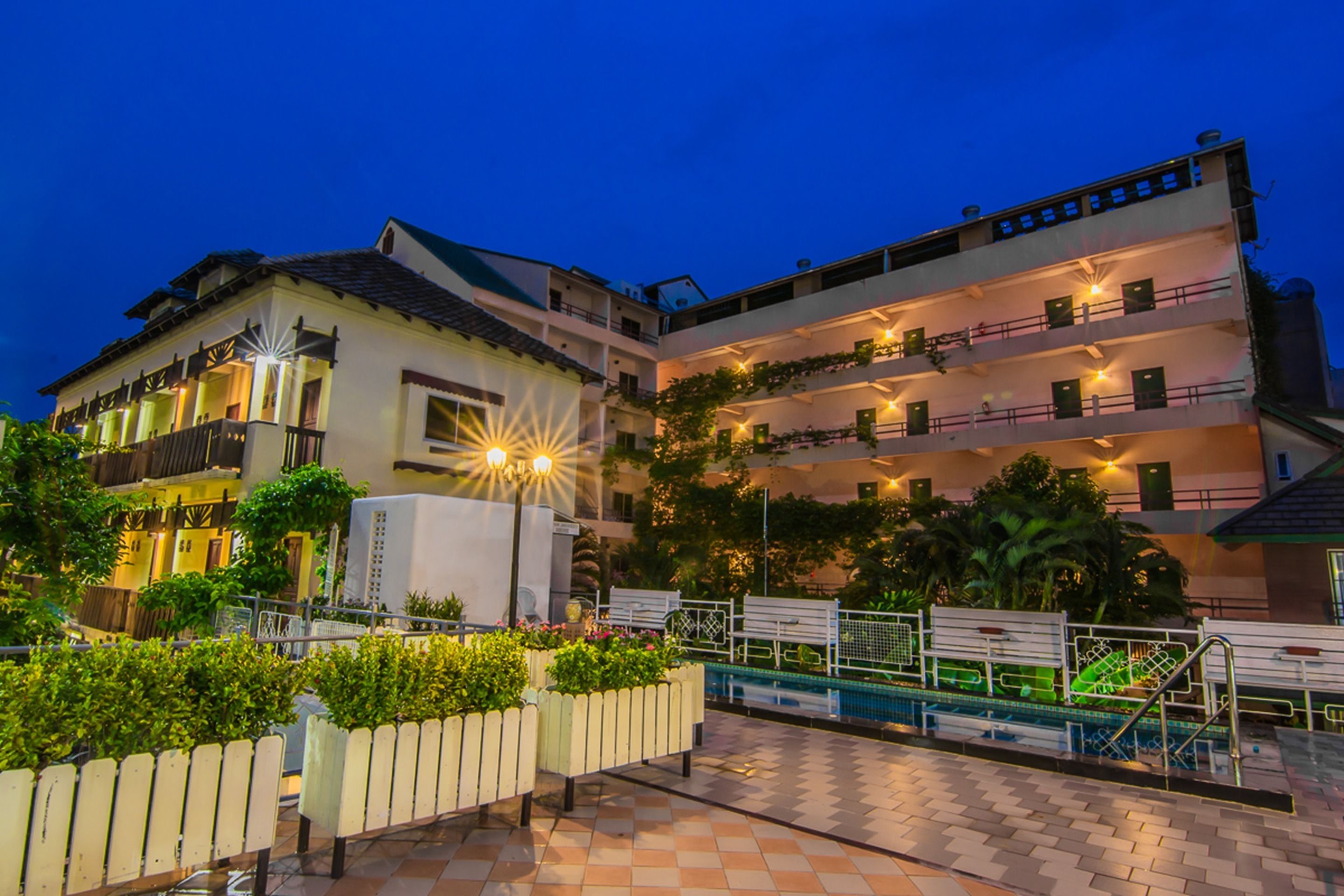 Sutus Court Zone 1