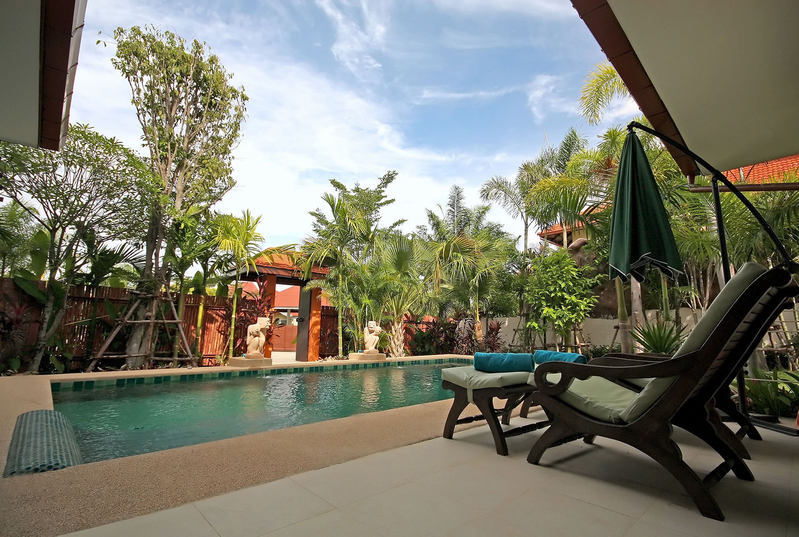 Thai Thani Pool Villa Resort Pattaya