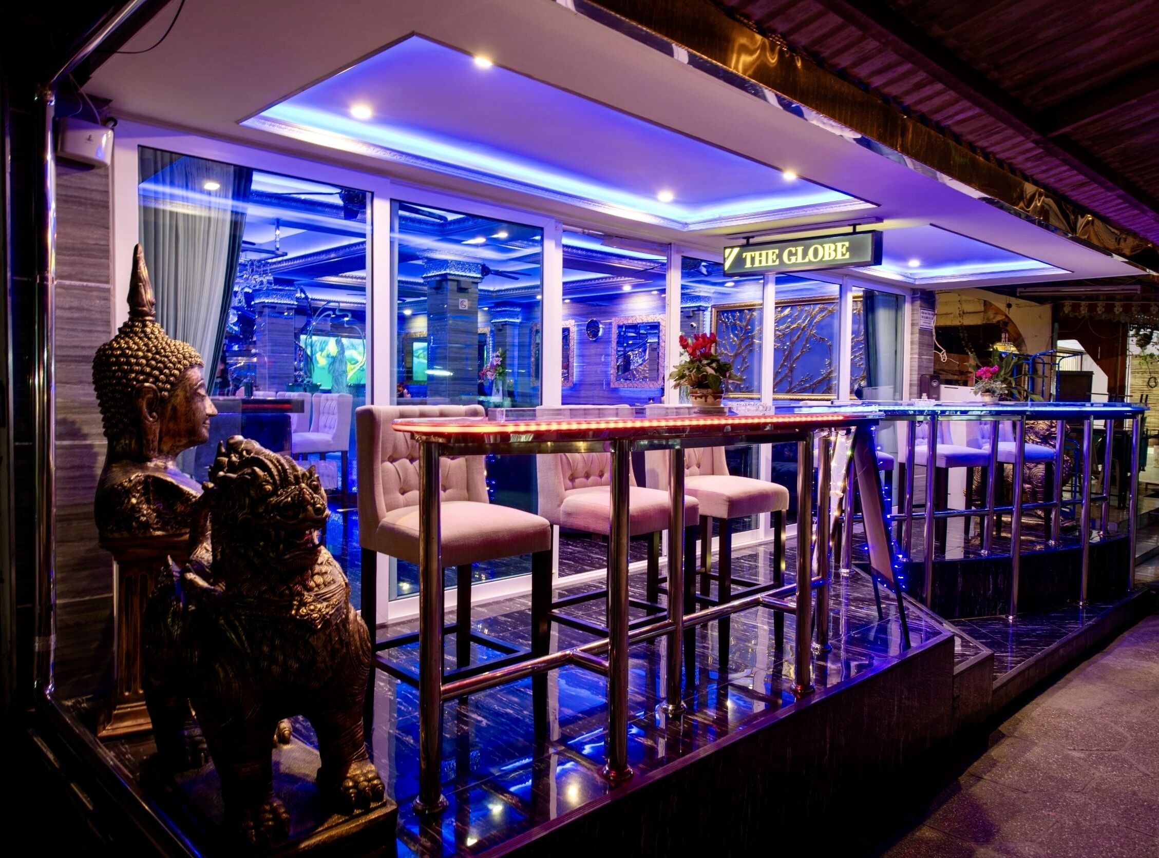 The Globe Hotel Bar and Restaurant
