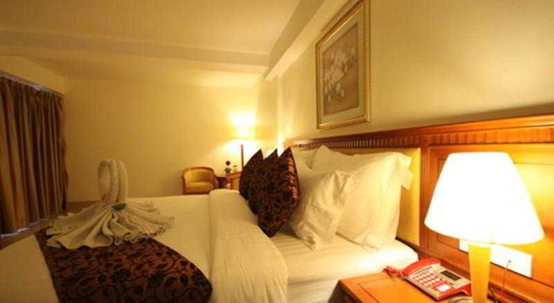 The Golden Ville Boutique Style Living