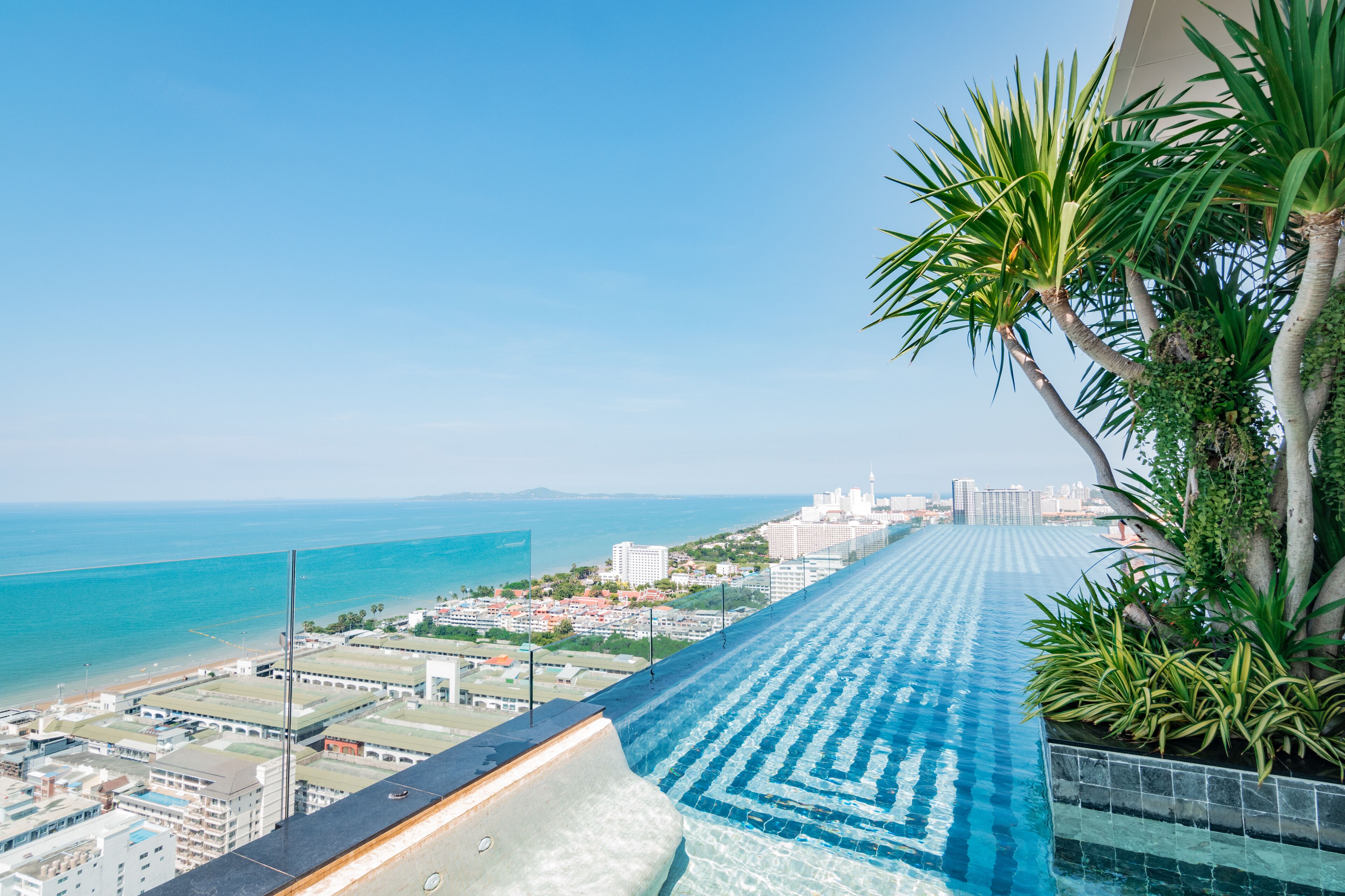 The Riviera Jomtien by Pattaya Holiday