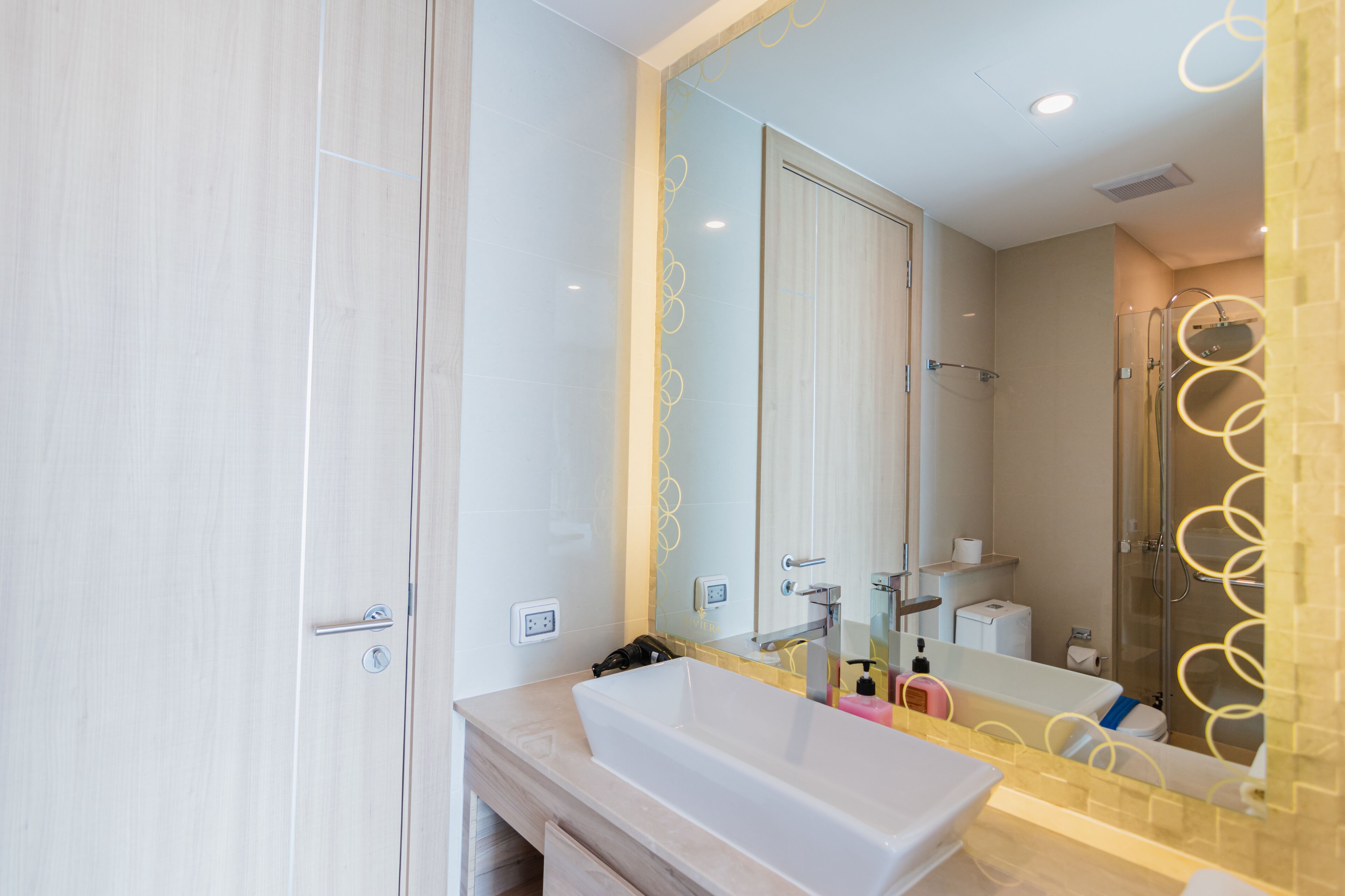 The Riviera Jomtien by Pattaya Holiday