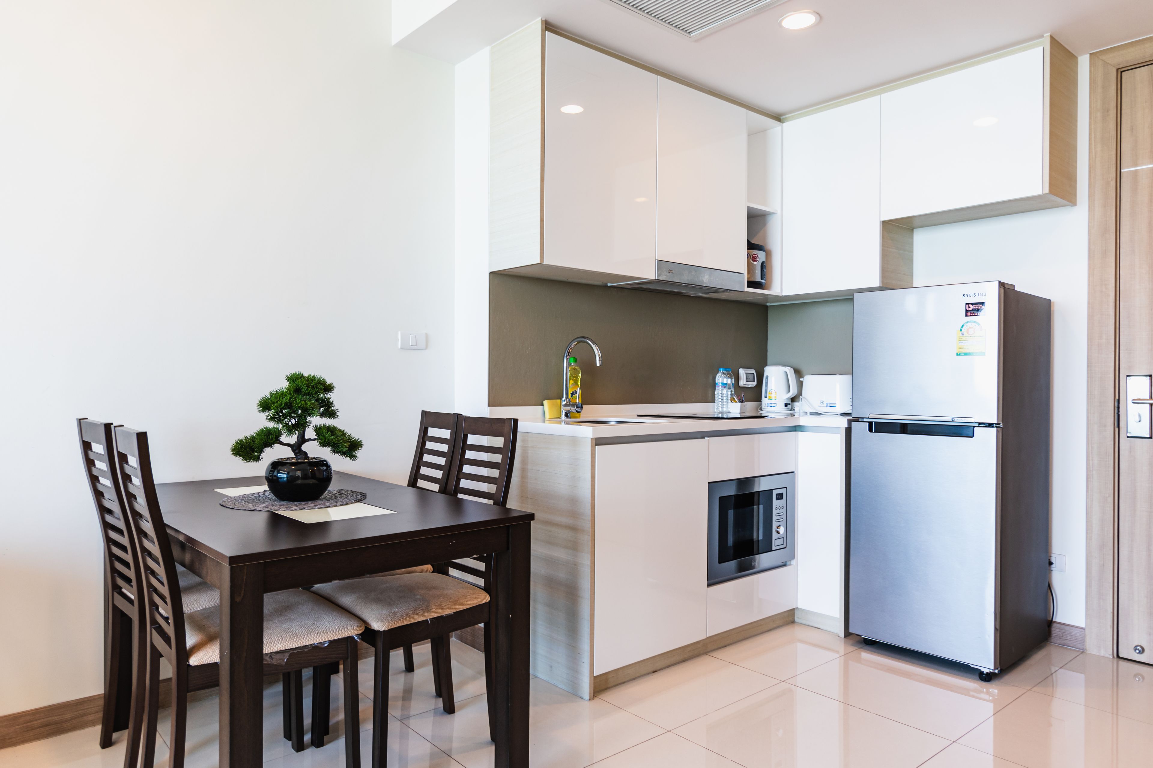 The Riviera Wongamat by Pattaya Holiday