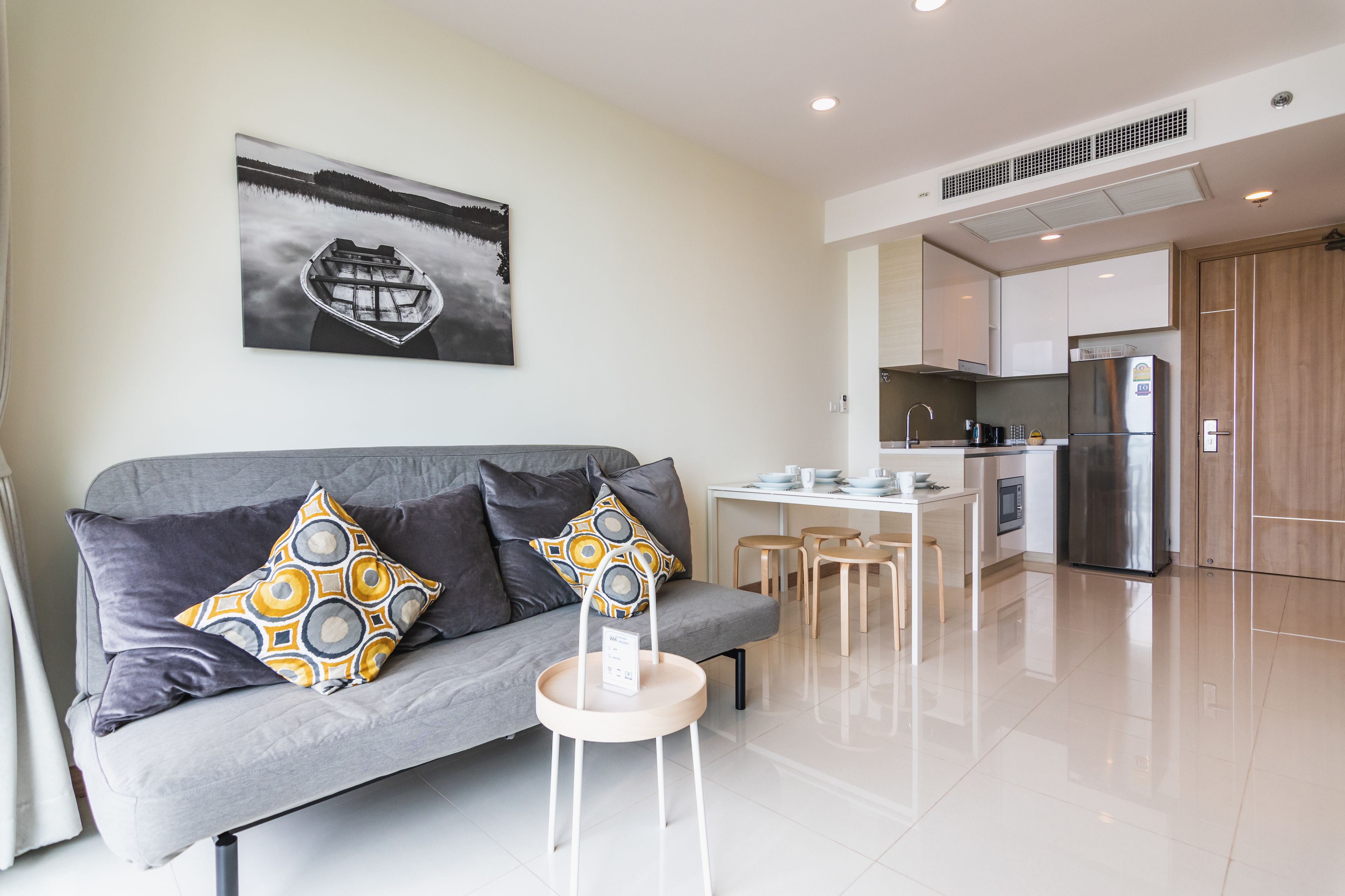 The Riviera Wongamat by Pattaya Holiday