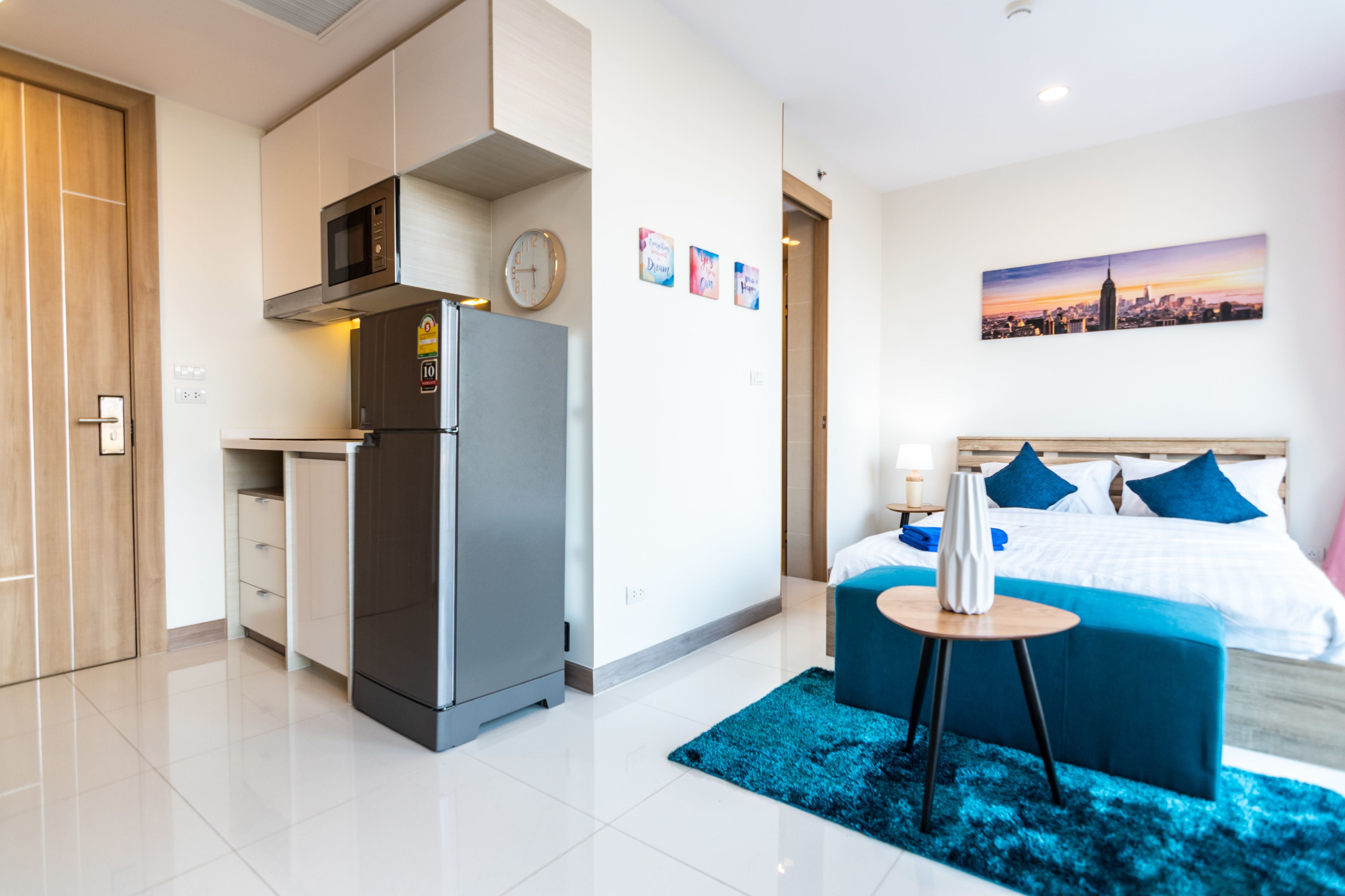 The Riviera Wongamat by Pattaya Holiday