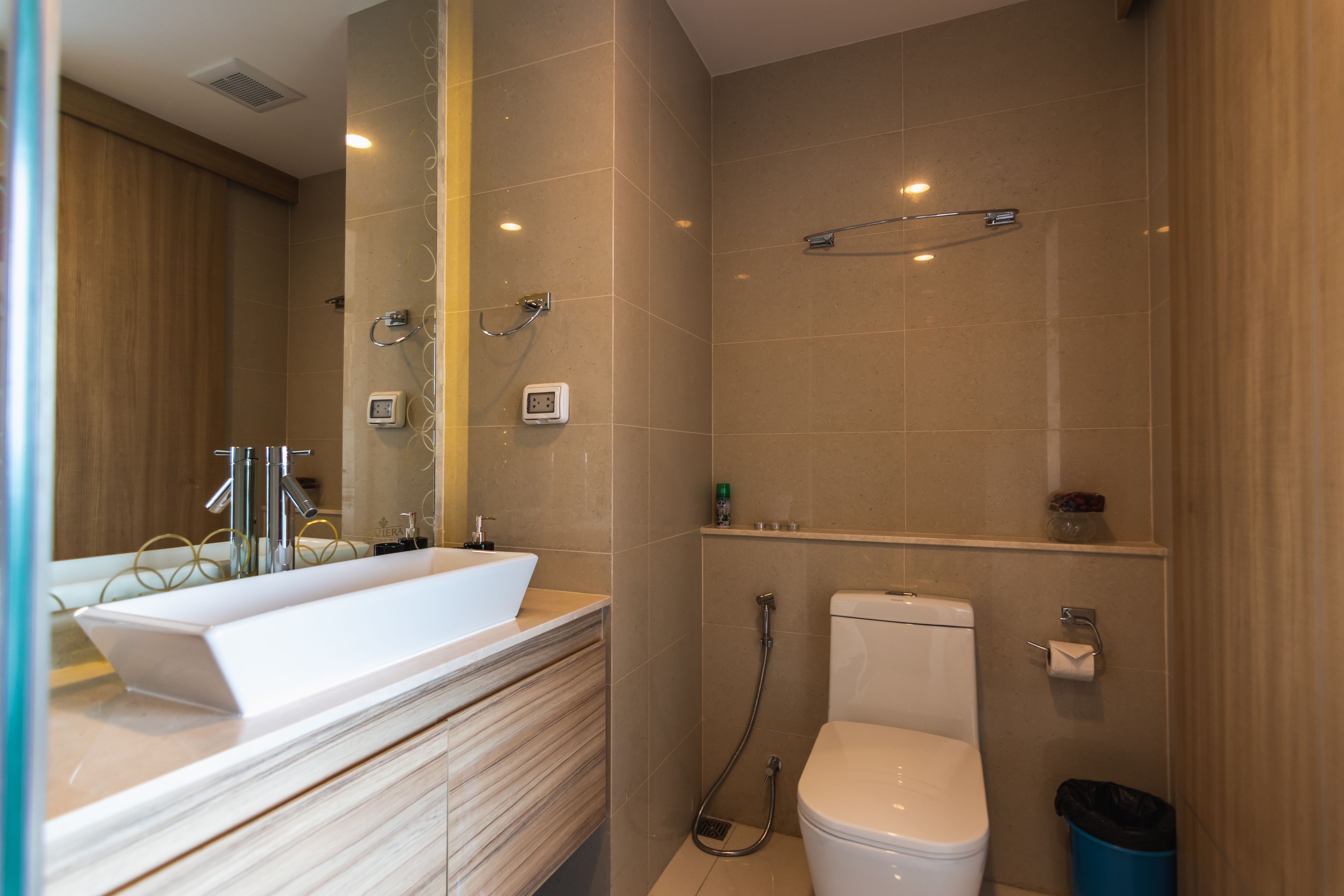 The Riviera Wongamat by Pattaya Holiday