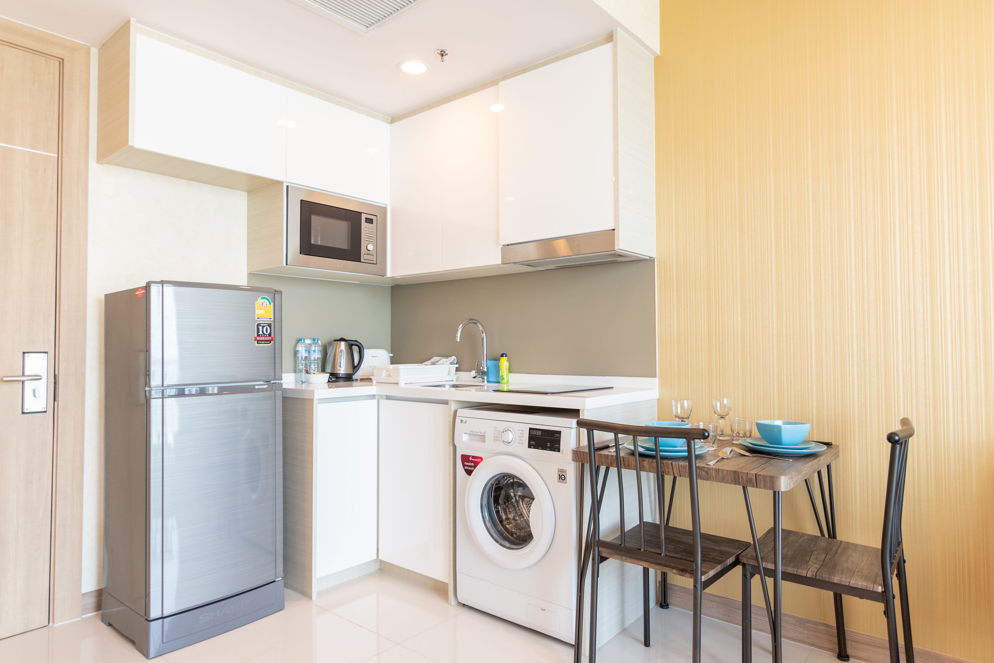 The Riviera Wongamat by Pattaya Holiday