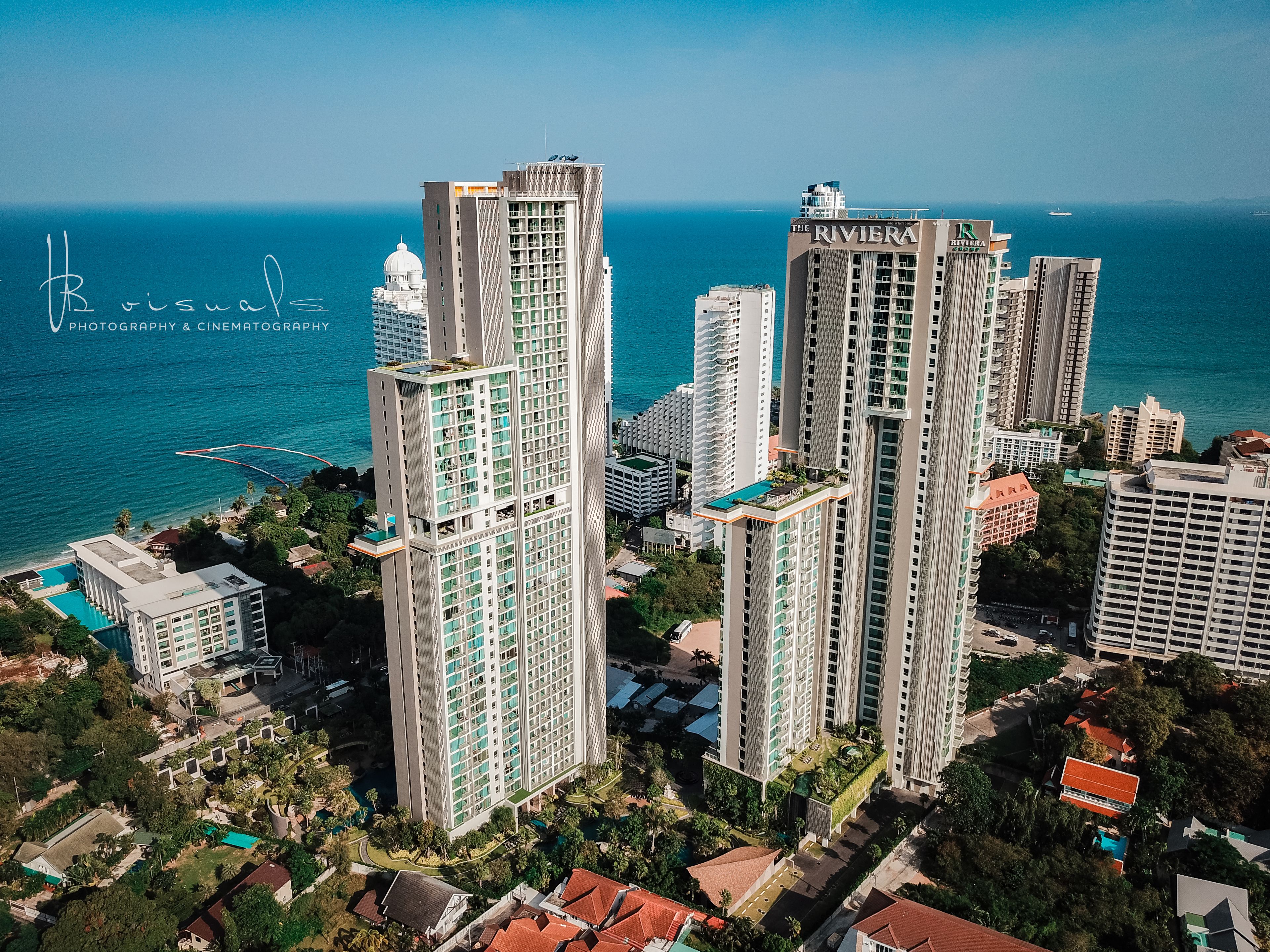 The Riviera Wongamat by Pattaya Holiday