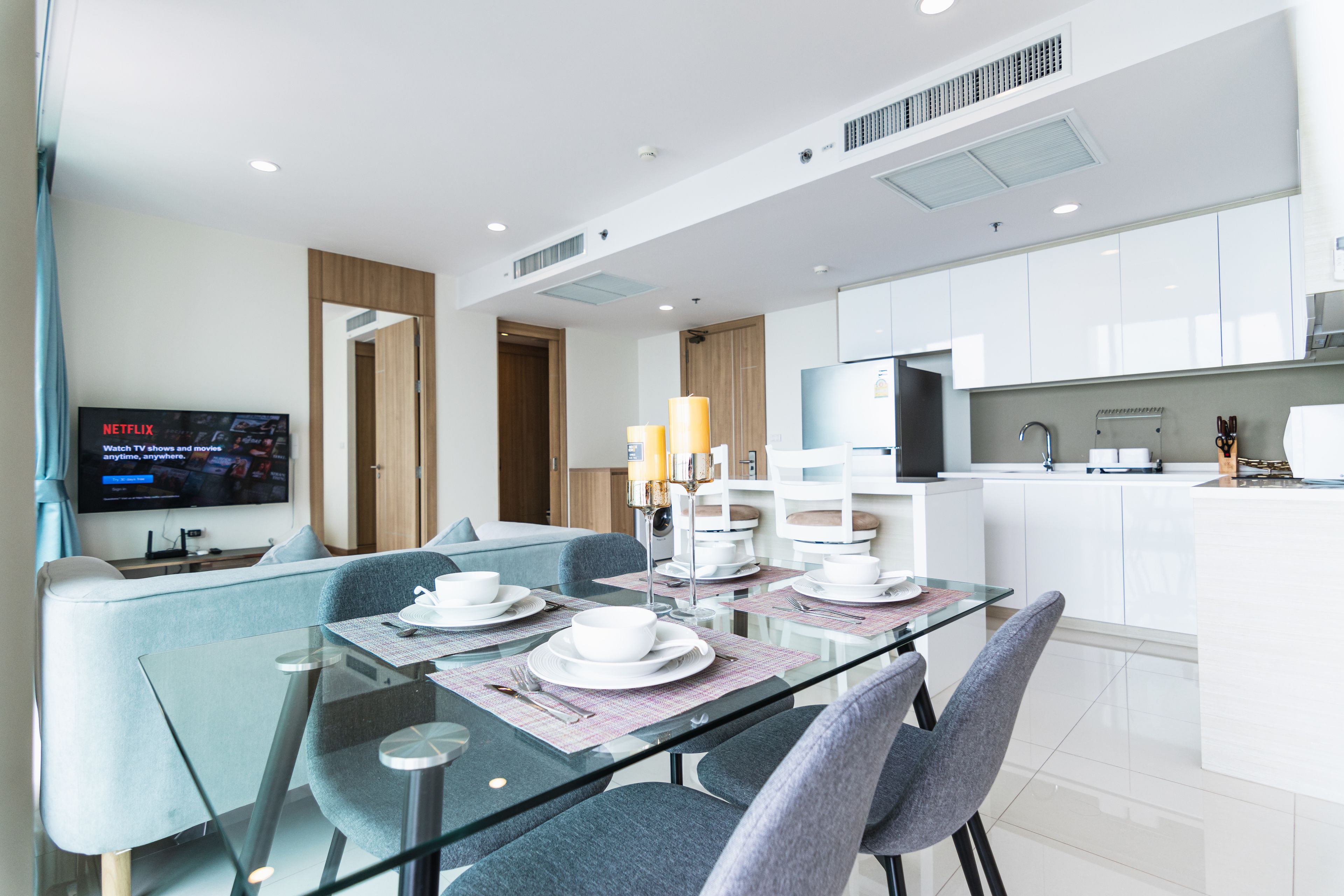 The Riviera Wongamat by Pattaya Holiday