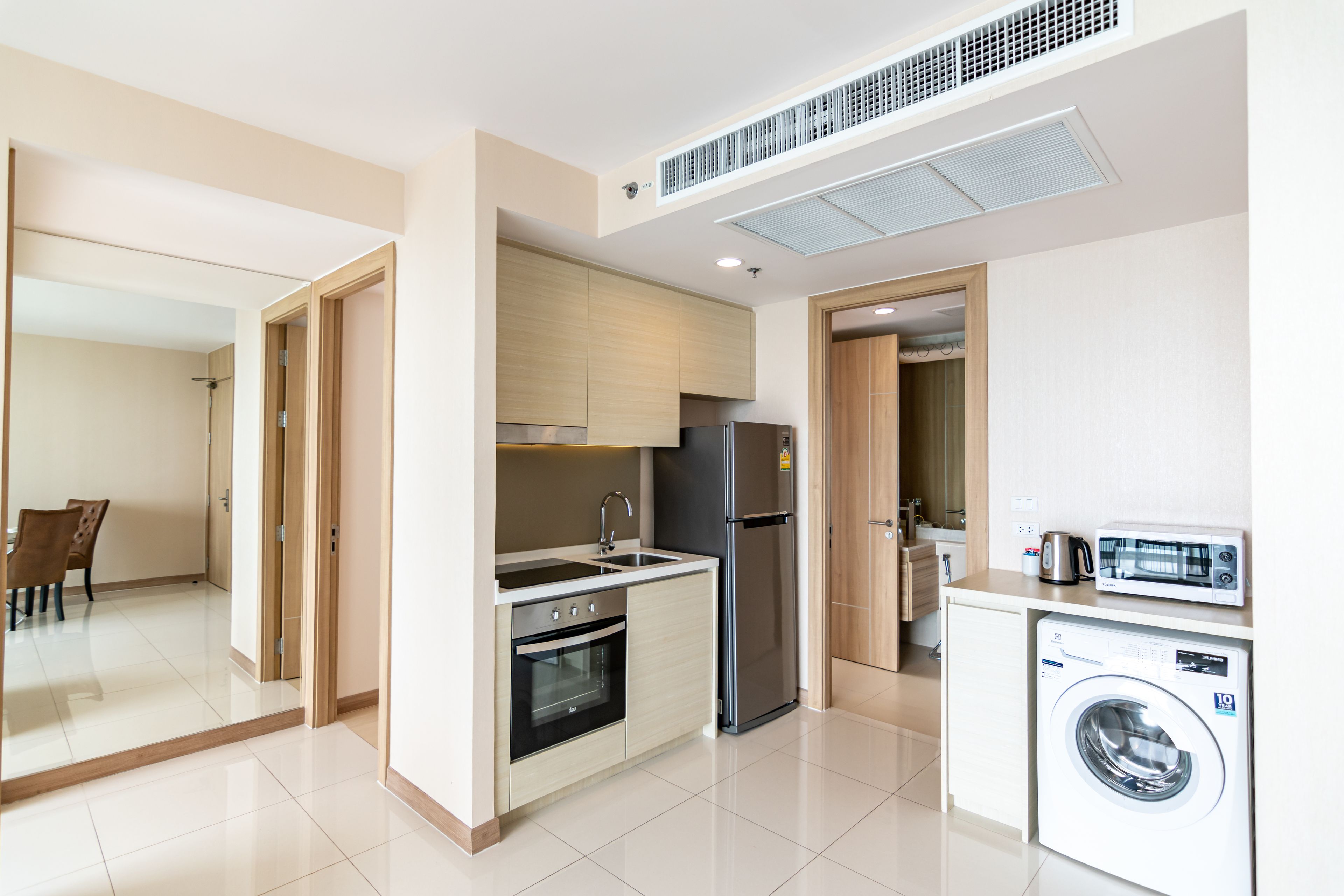 The Riviera Wongamat by Pattaya Holiday