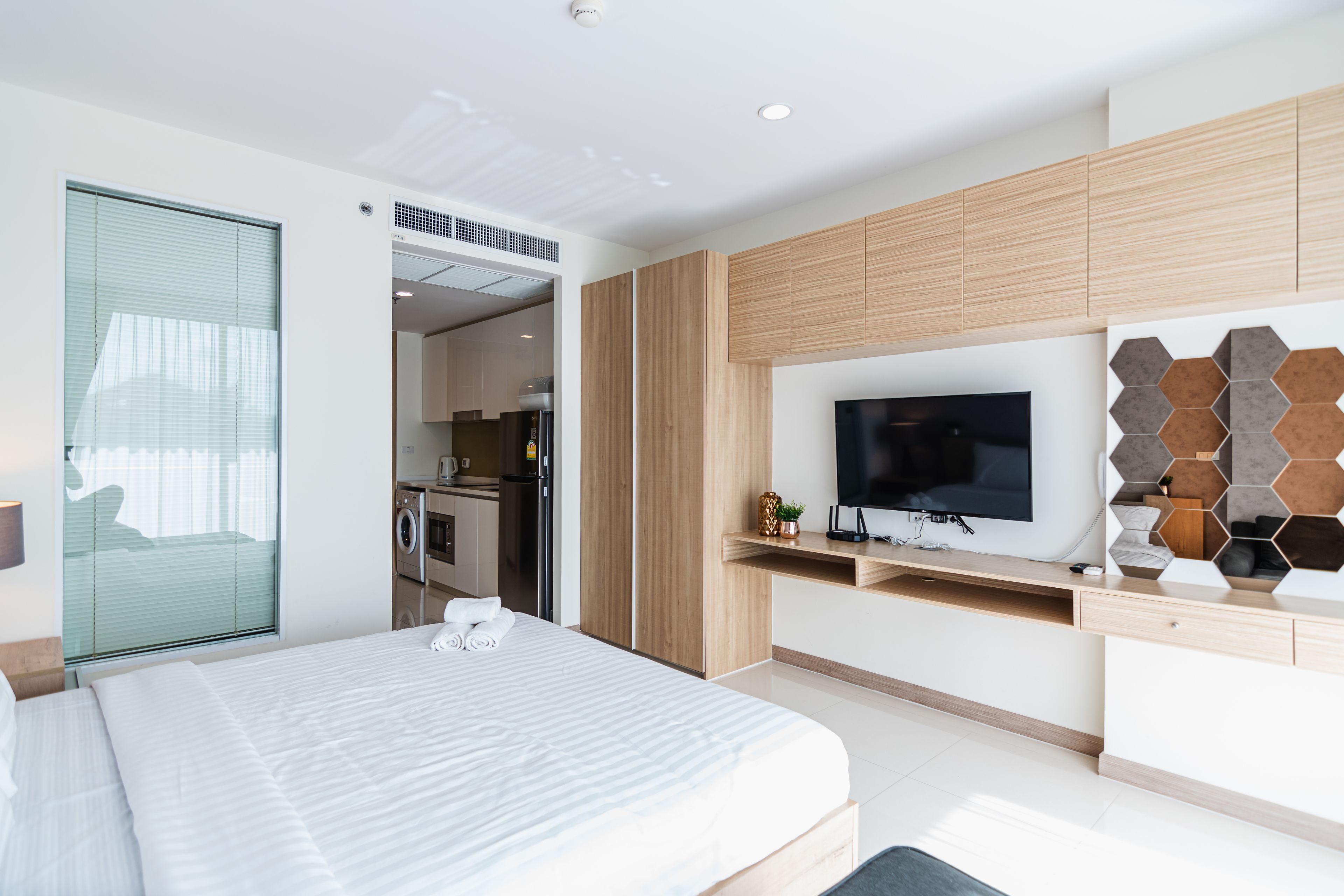 The Riviera Wongamat by Pattaya Holiday