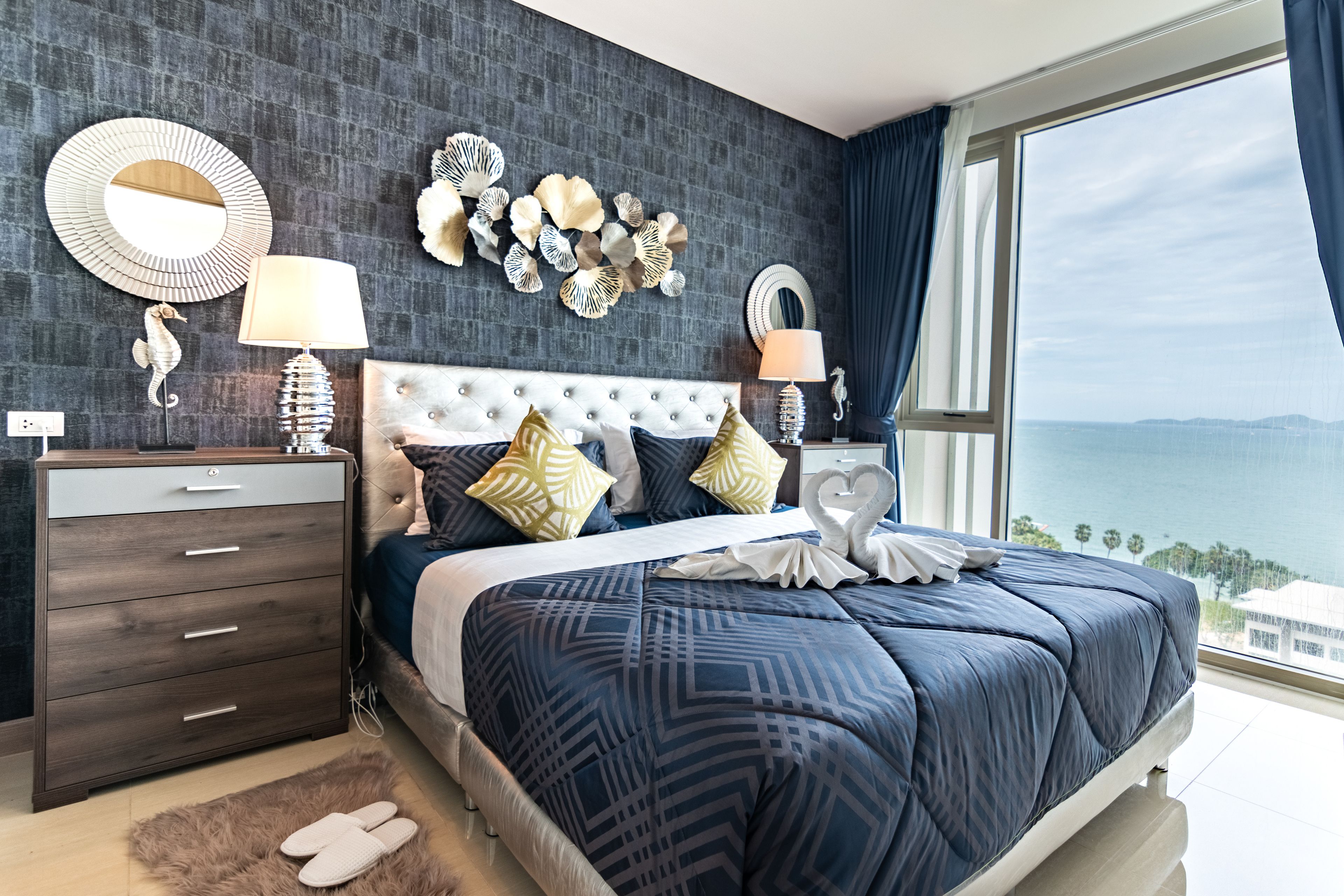 The Riviera Wongamat by Pattaya Holiday