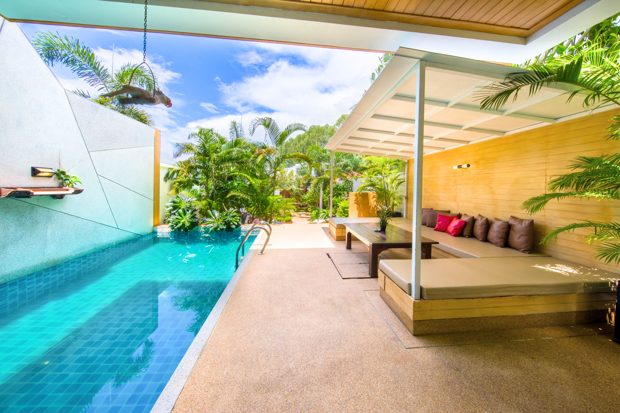 Paradise Pool Villa Pattaya in Tropicana Village