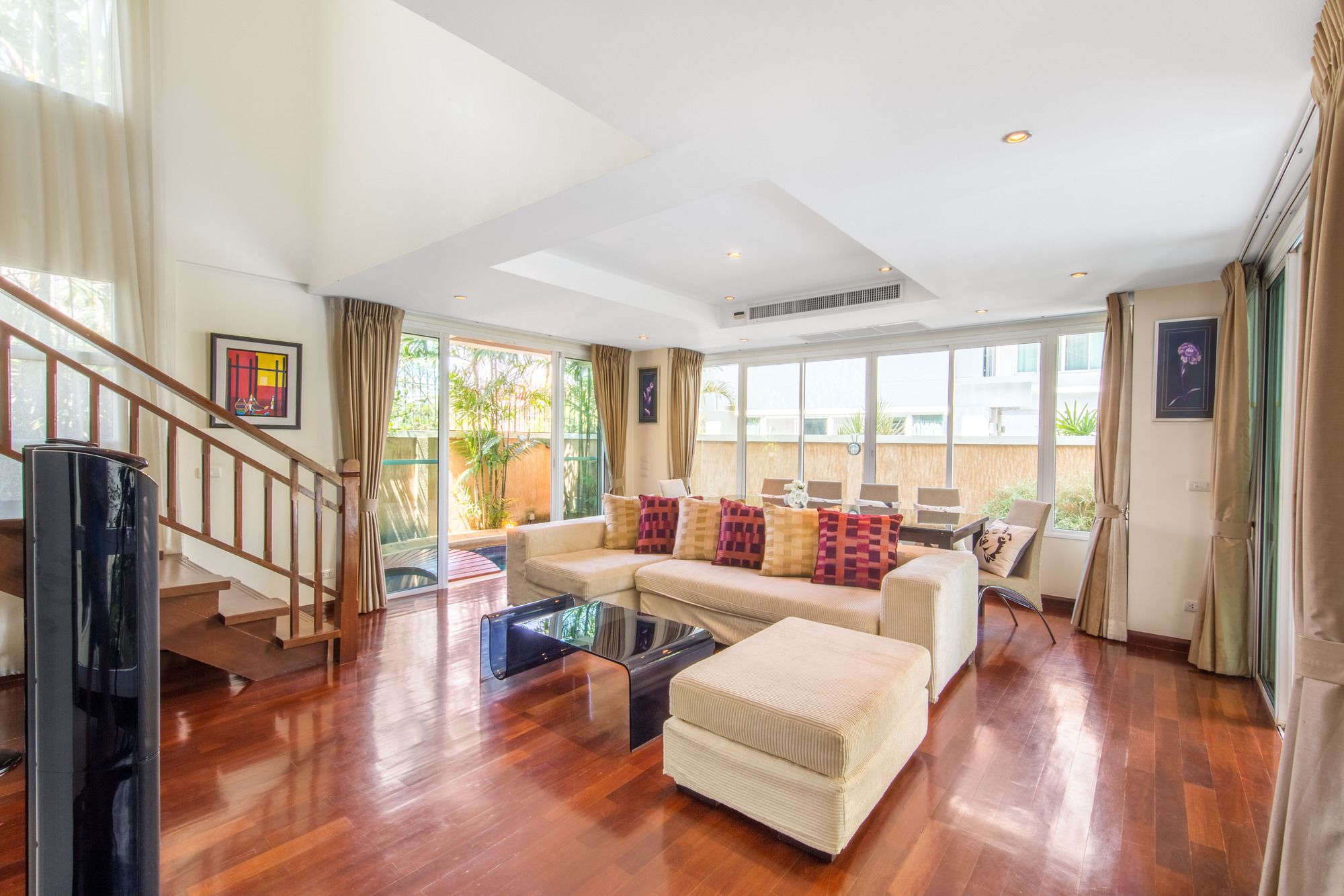 Paradise Pool Villa Pattaya in Tropicana Village
