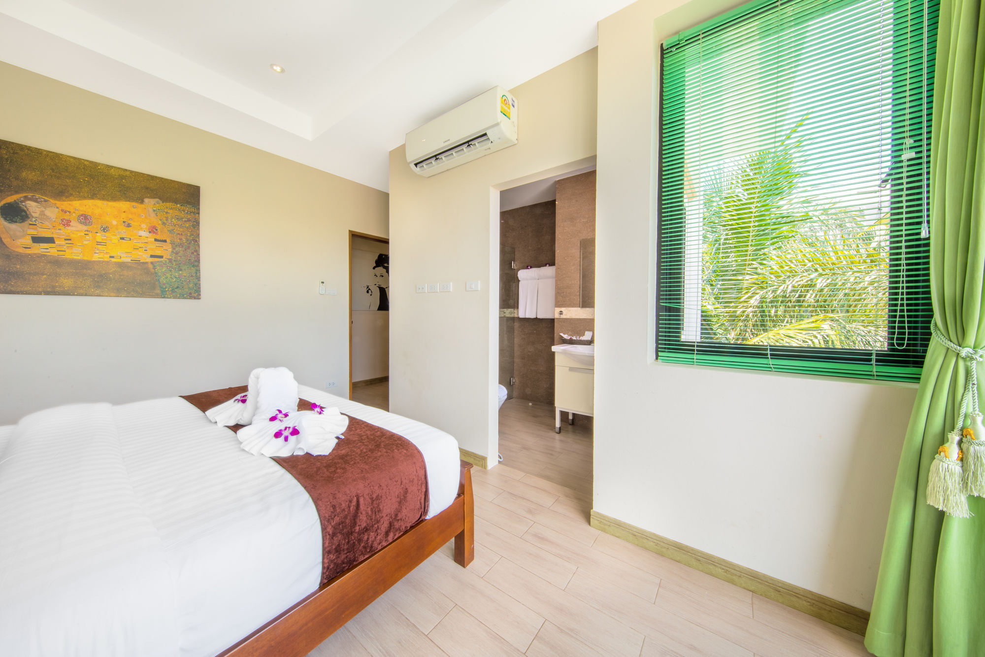 Paradise Pool Villa Pattaya in Tropicana Village