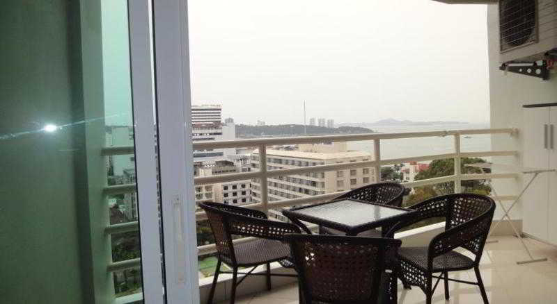 VTSix Condo at View Talay 6 Pattaya