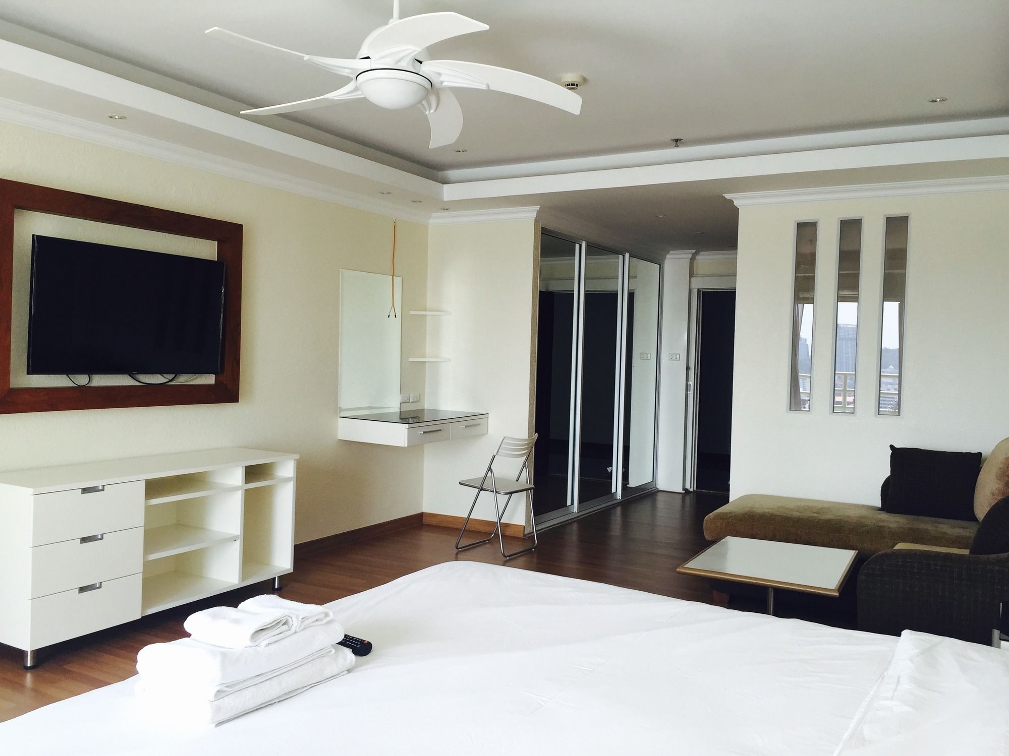 View Talay 6 Pattaya Beach Condominium View Talay 6 Pattaya Beach Condominium