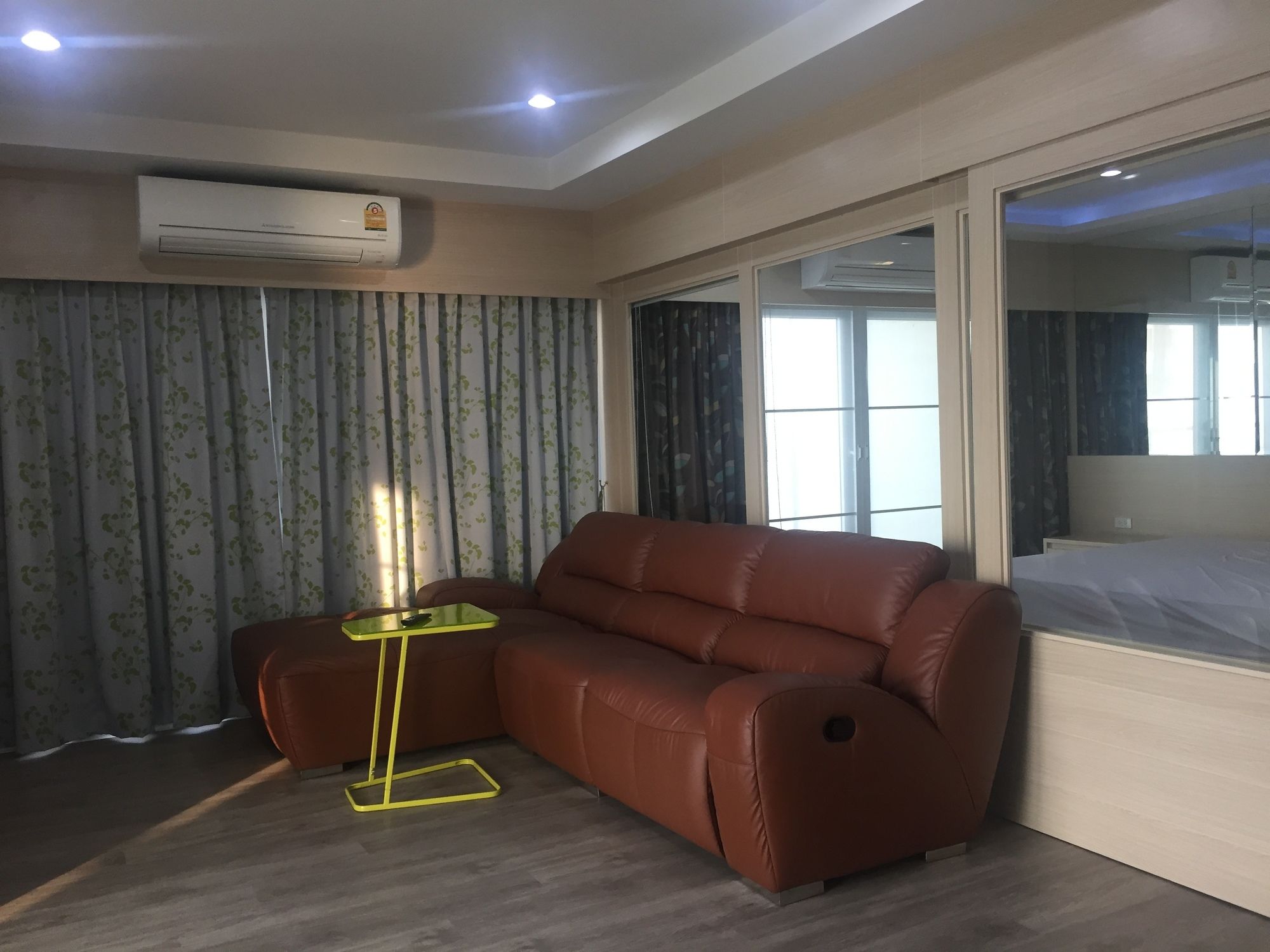 View Talay 6 Pattaya Beach Condominium View Talay 6 Pattaya Beach Condominium