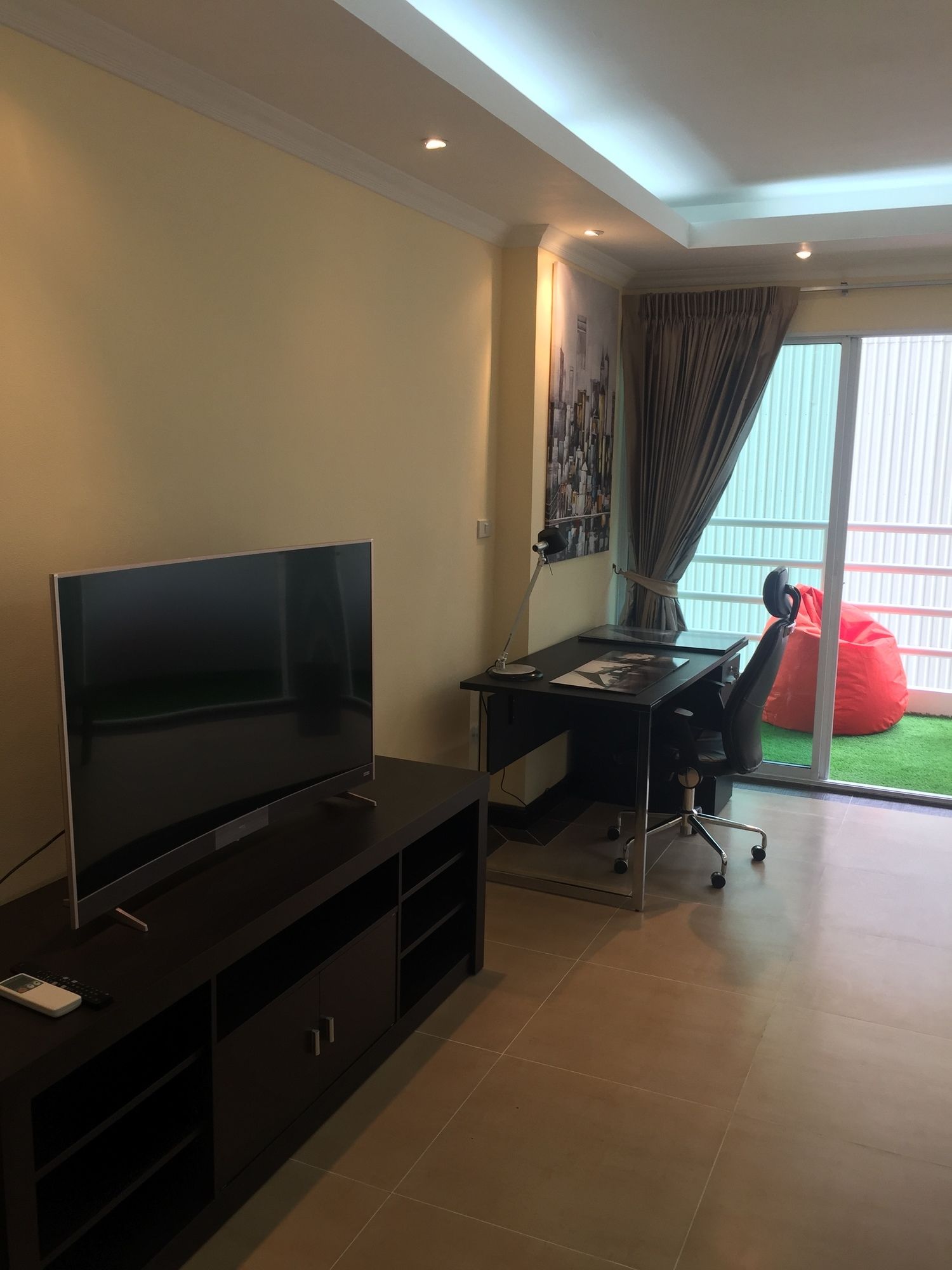 View Talay 6 Pattaya Beach Condominium View Talay 6 Pattaya Beach Condominium