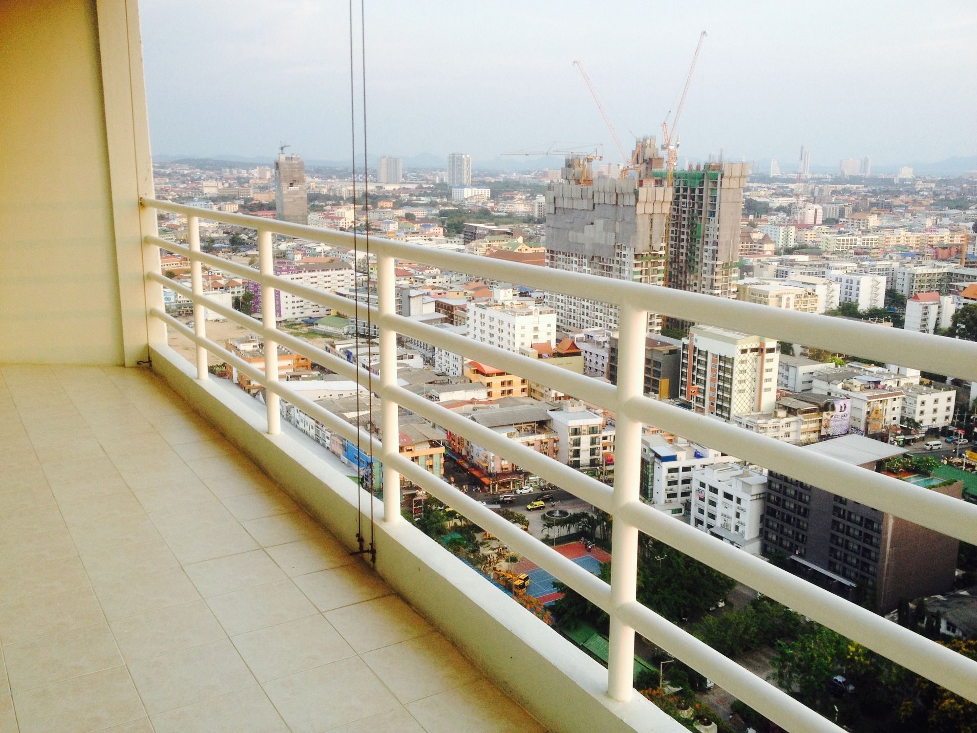 View Talay 6 Pattaya Beach Condominium View Talay 6 Pattaya Beach Condominium