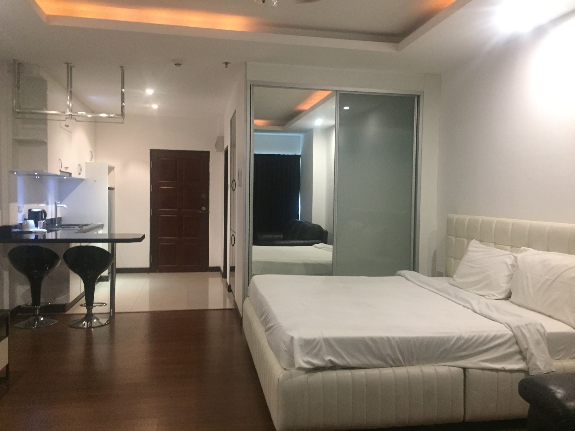 View Talay 6 Pattaya Beach Condominium View Talay 6 Pattaya Beach Condominium