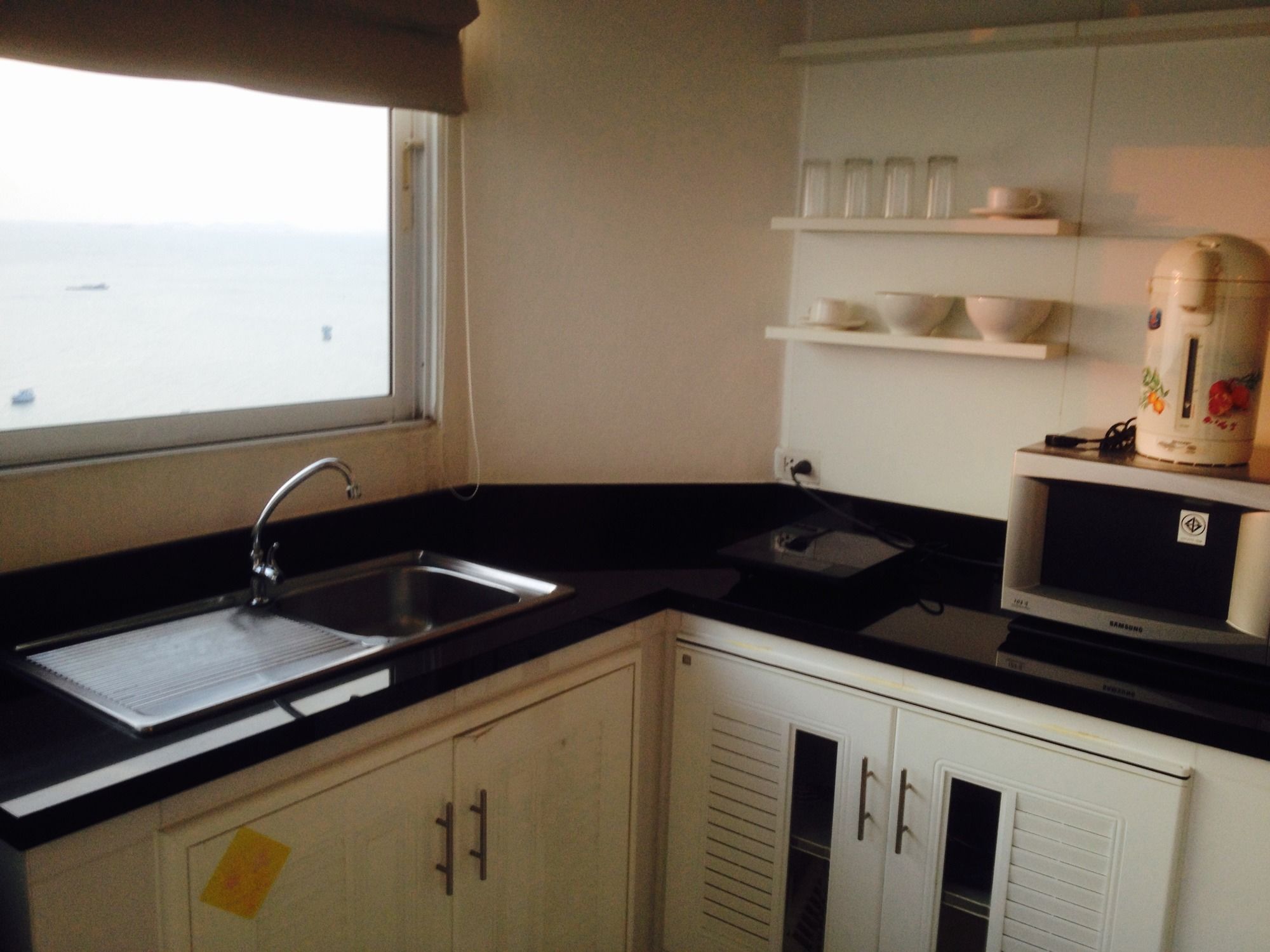View Talay 6 Pattaya Beach Condominium View Talay 6 Pattaya Beach Condominium