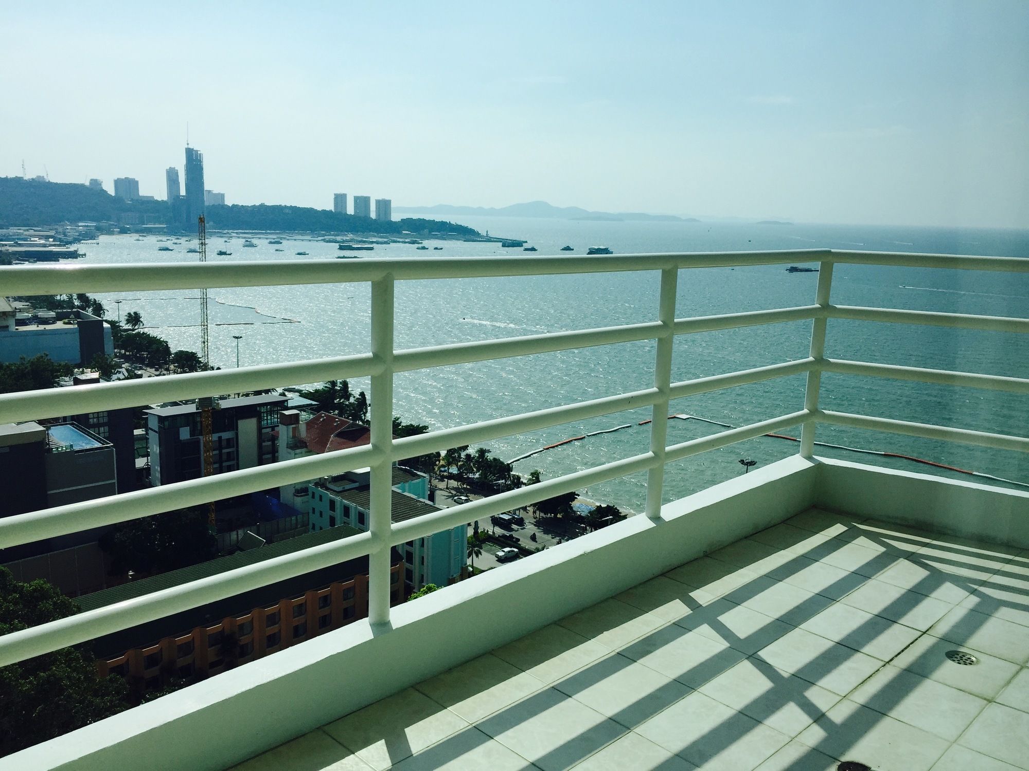 View Talay 6 Pattaya Beach Condominium View Talay 6 Pattaya Beach Condominium