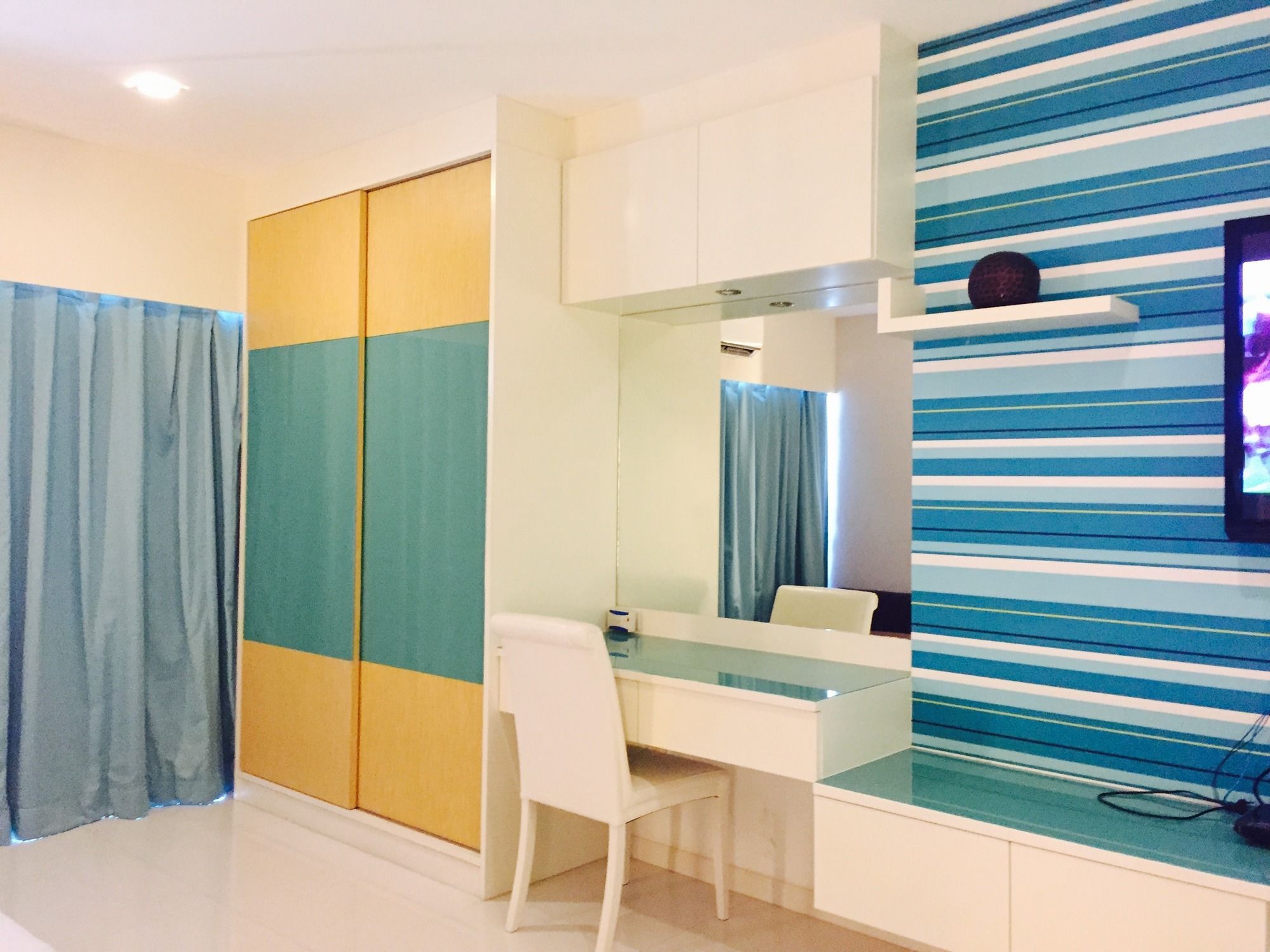 View Talay 6 Pattaya Beach Condominium View Talay 6 Pattaya Beach Condominium