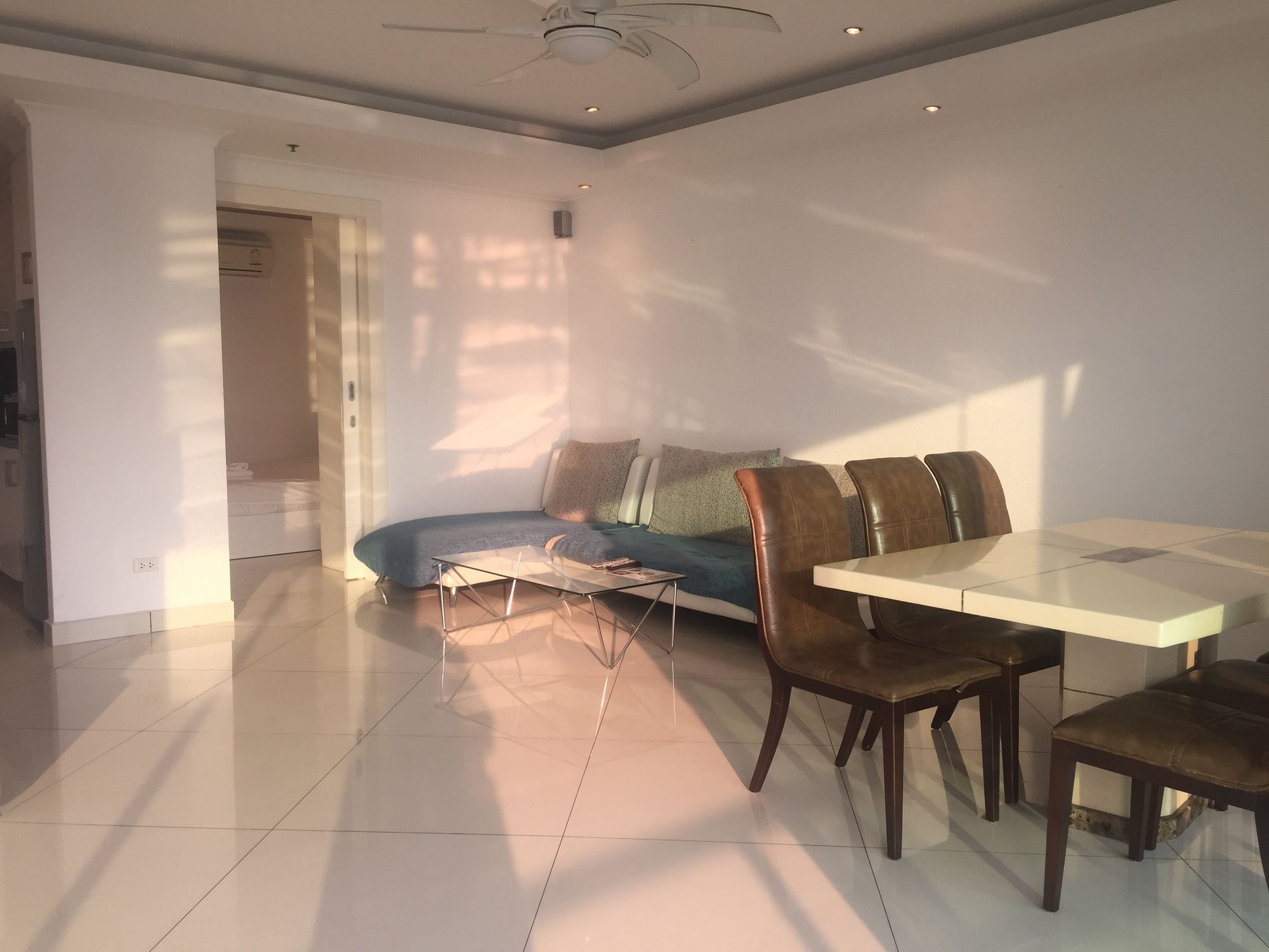 View Talay 6 Pattaya Beach Condominium View Talay 6 Pattaya Beach Condominium