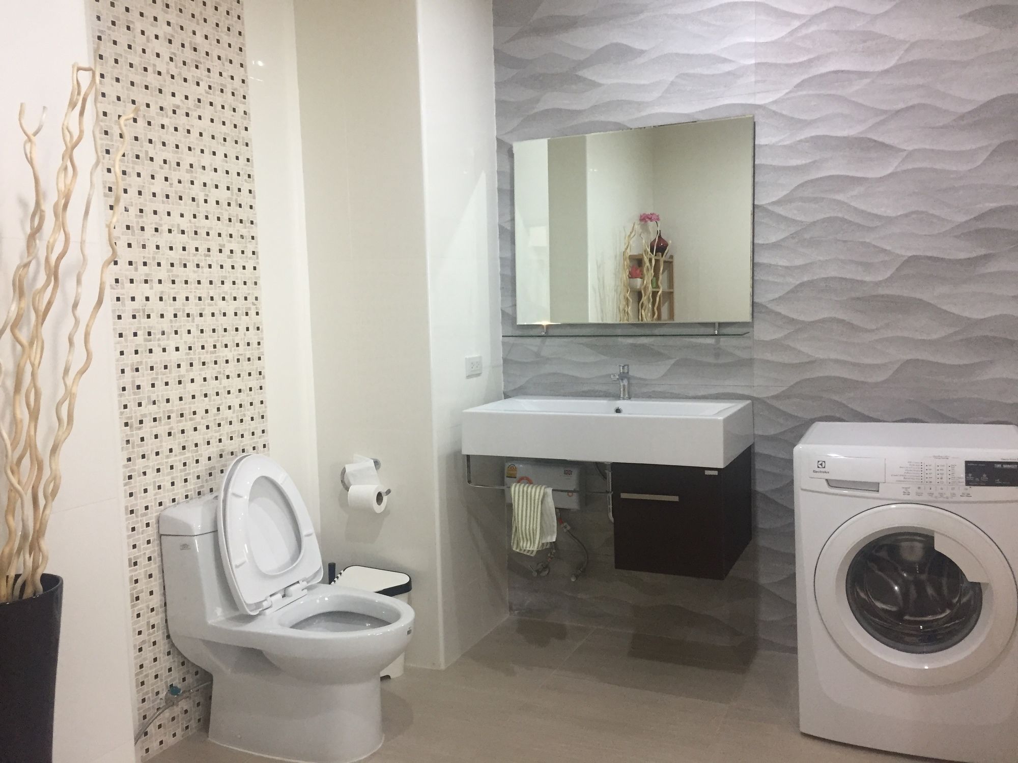 View Talay 6 Pattaya Beach Condominium View Talay 6 Pattaya Beach Condominium