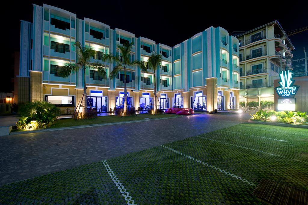 Wave Hotel