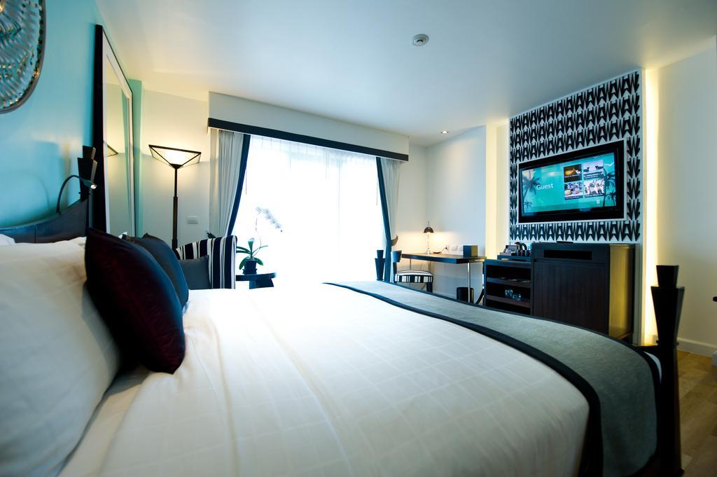 Wave Hotel