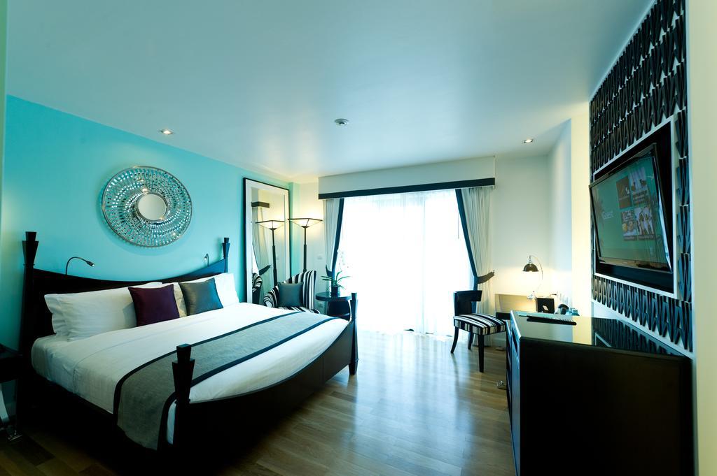 Wave Hotel