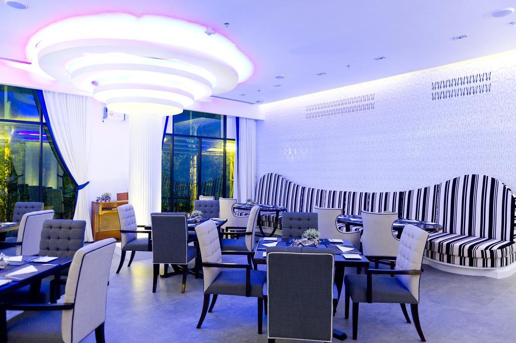 Wave Hotel