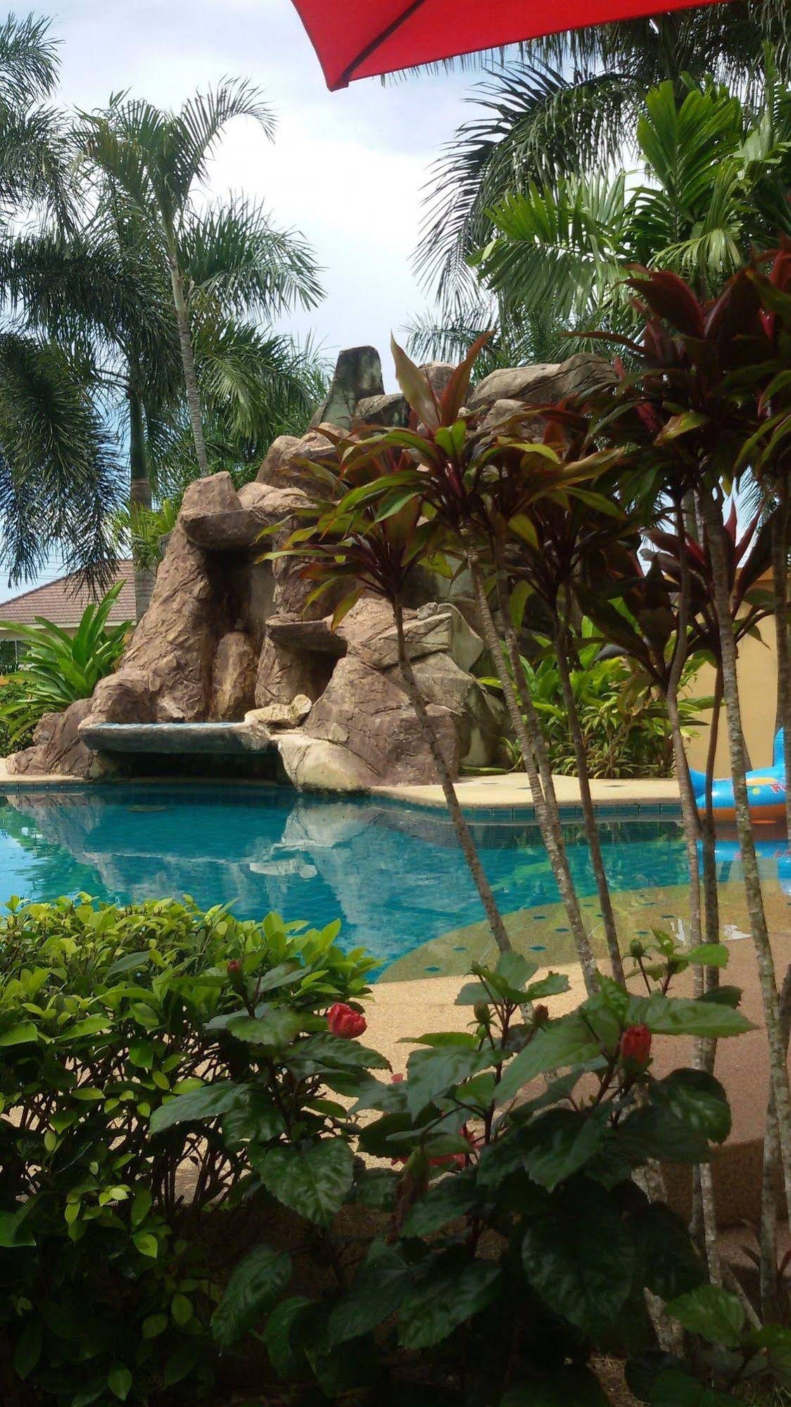 Ao Thai Bangsare Resort 2