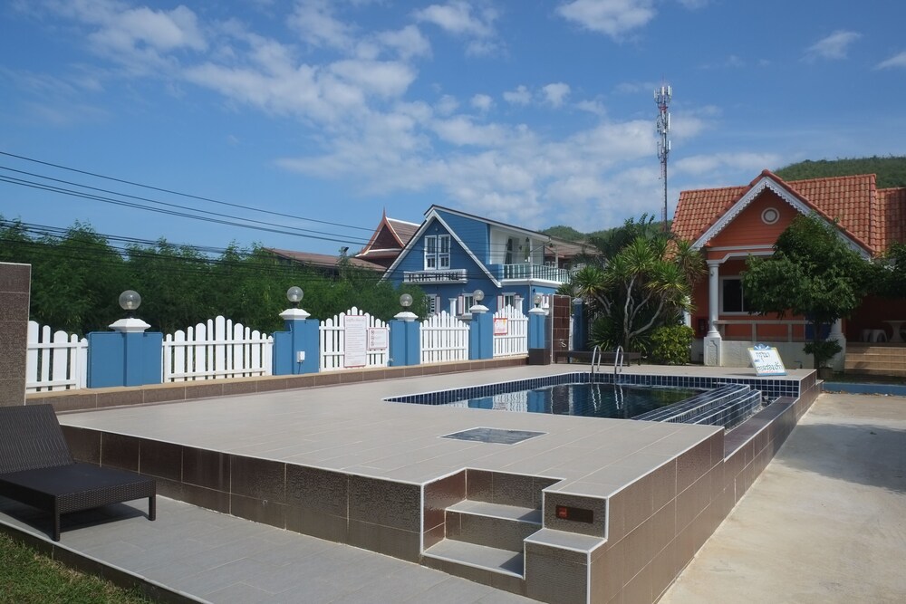 Baan Chom Chan Resort
