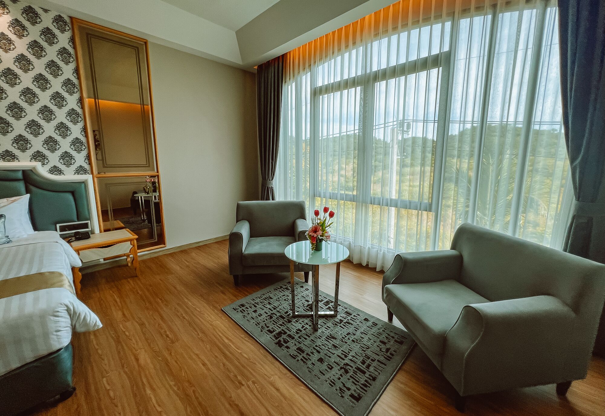 Grand Lord Hotel& Residence