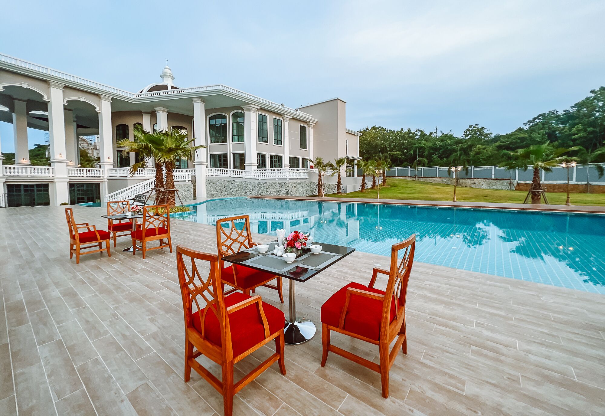 Grand Lord Hotel& Residence