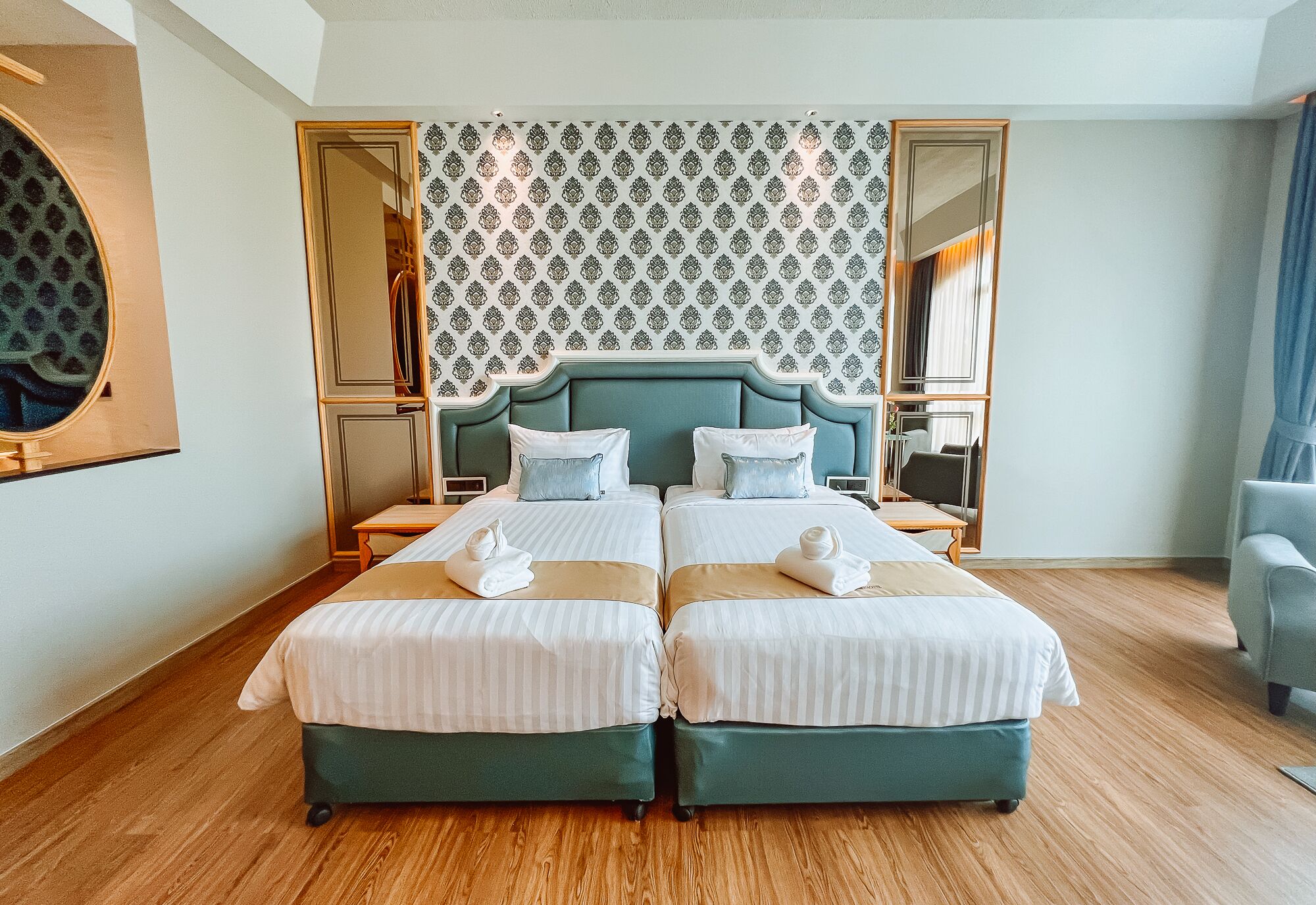 Grand Lord Hotel& Residence