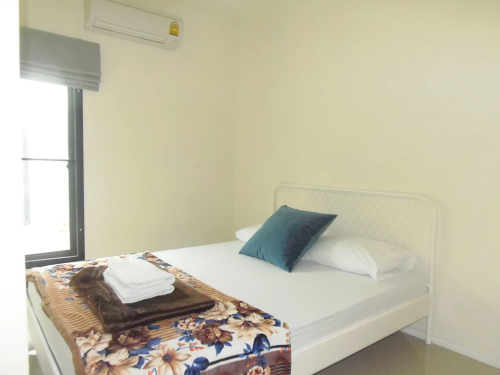 Sattahip Pool Villa
