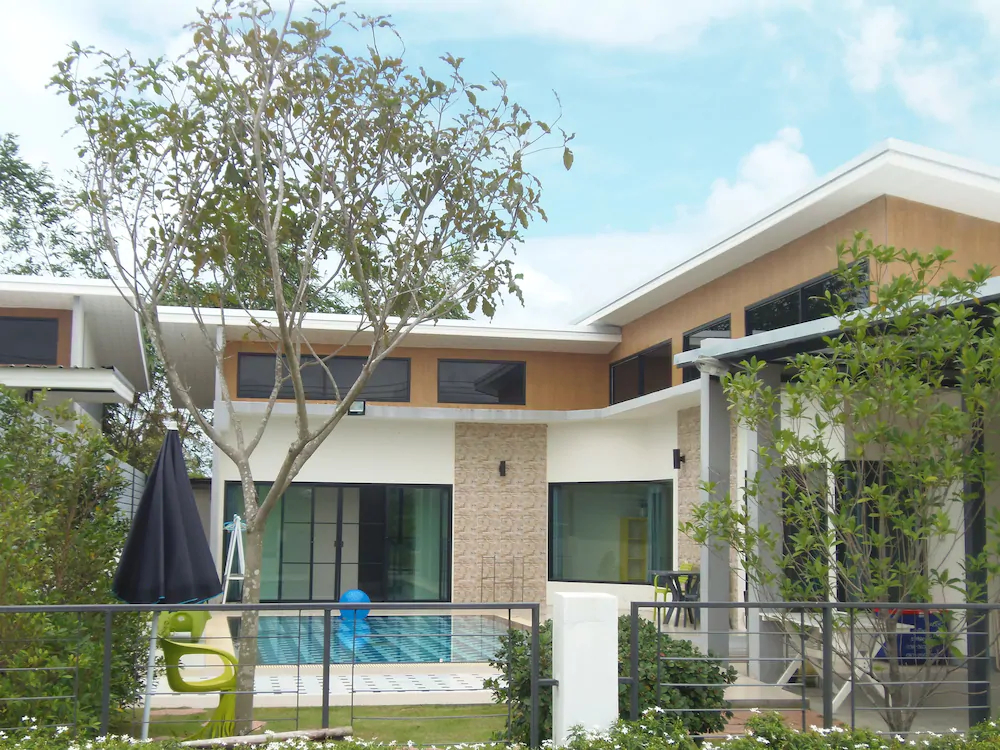 Sattahip Pool Villa