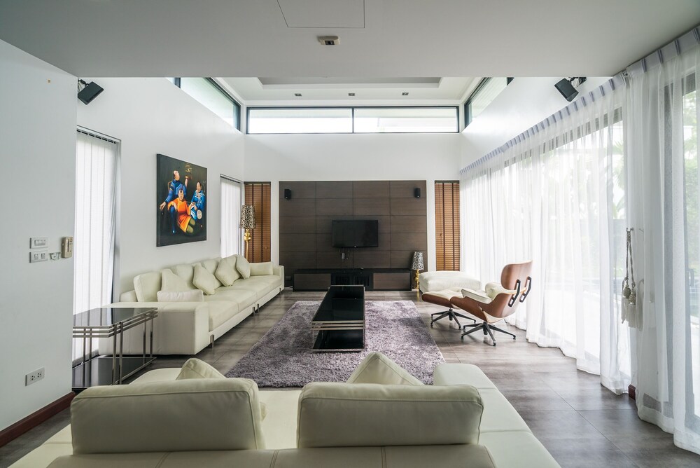 Diamond Villas by Lofty